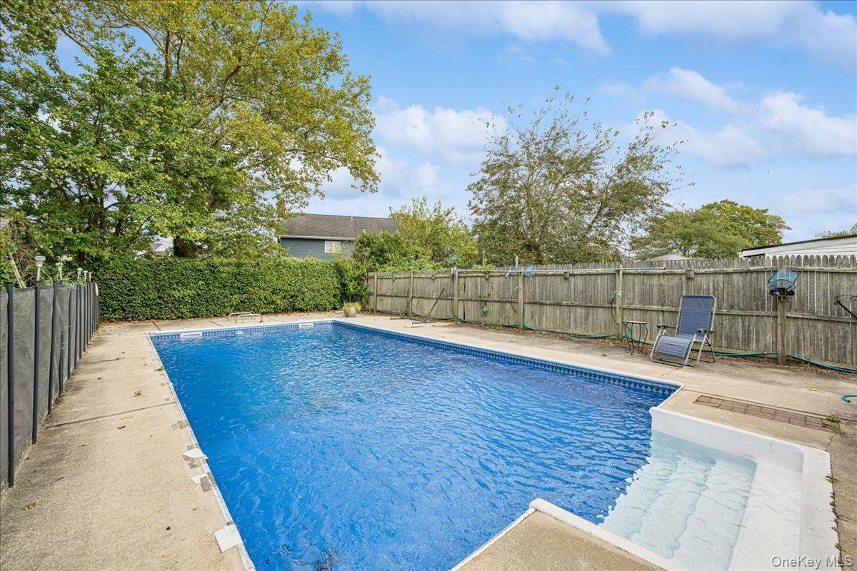 27 Mell Drive, North Babylon, NY 11703