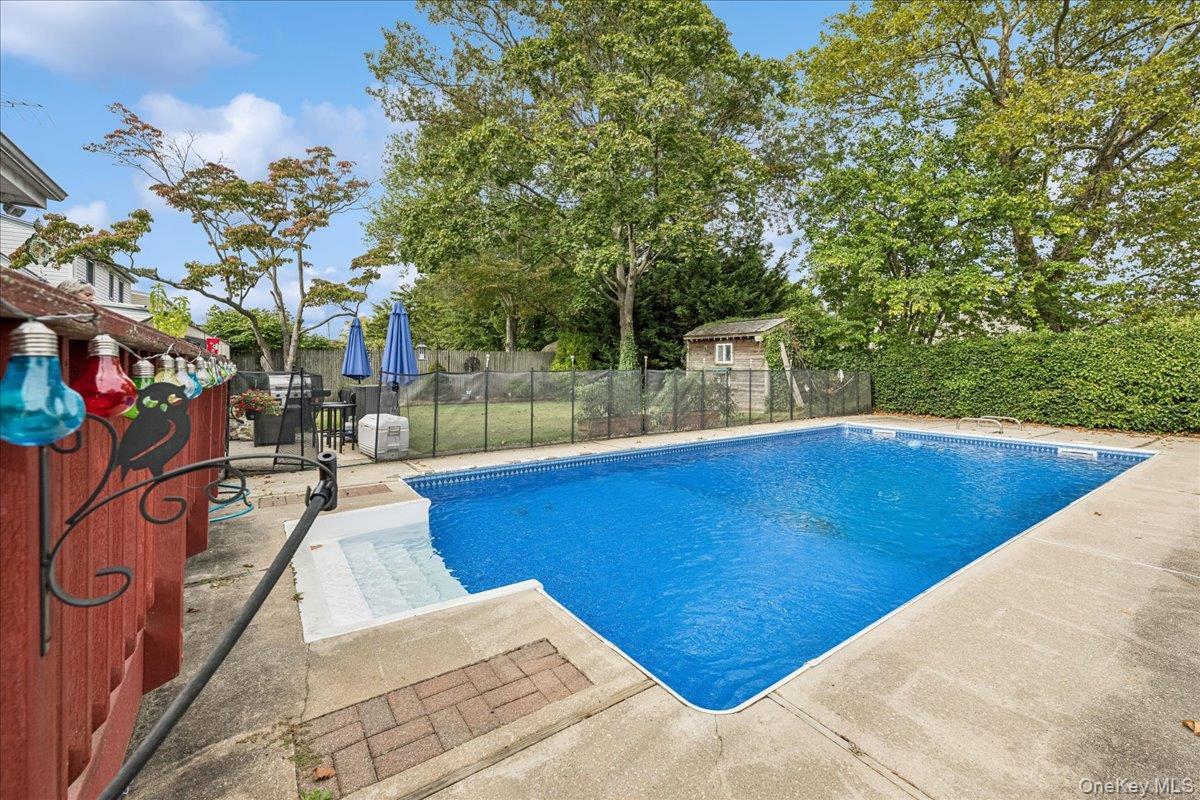 27 Mell Drive, North Babylon, NY 11703