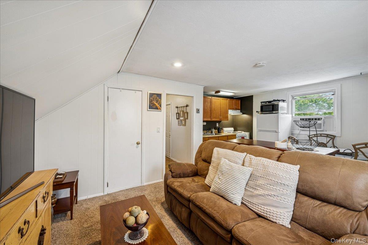 27 Mell Drive, North Babylon, NY 11703