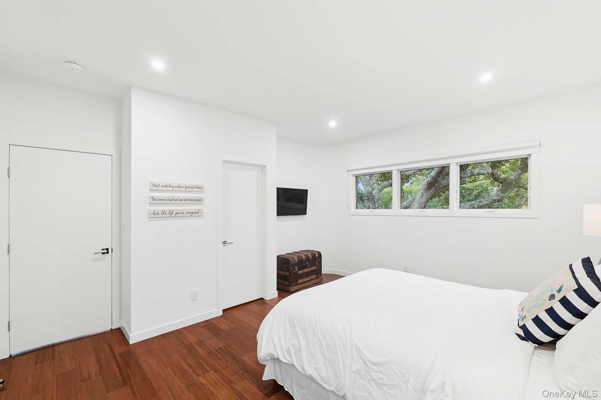 83 Pauls Lane, Water Mill, NY 11976