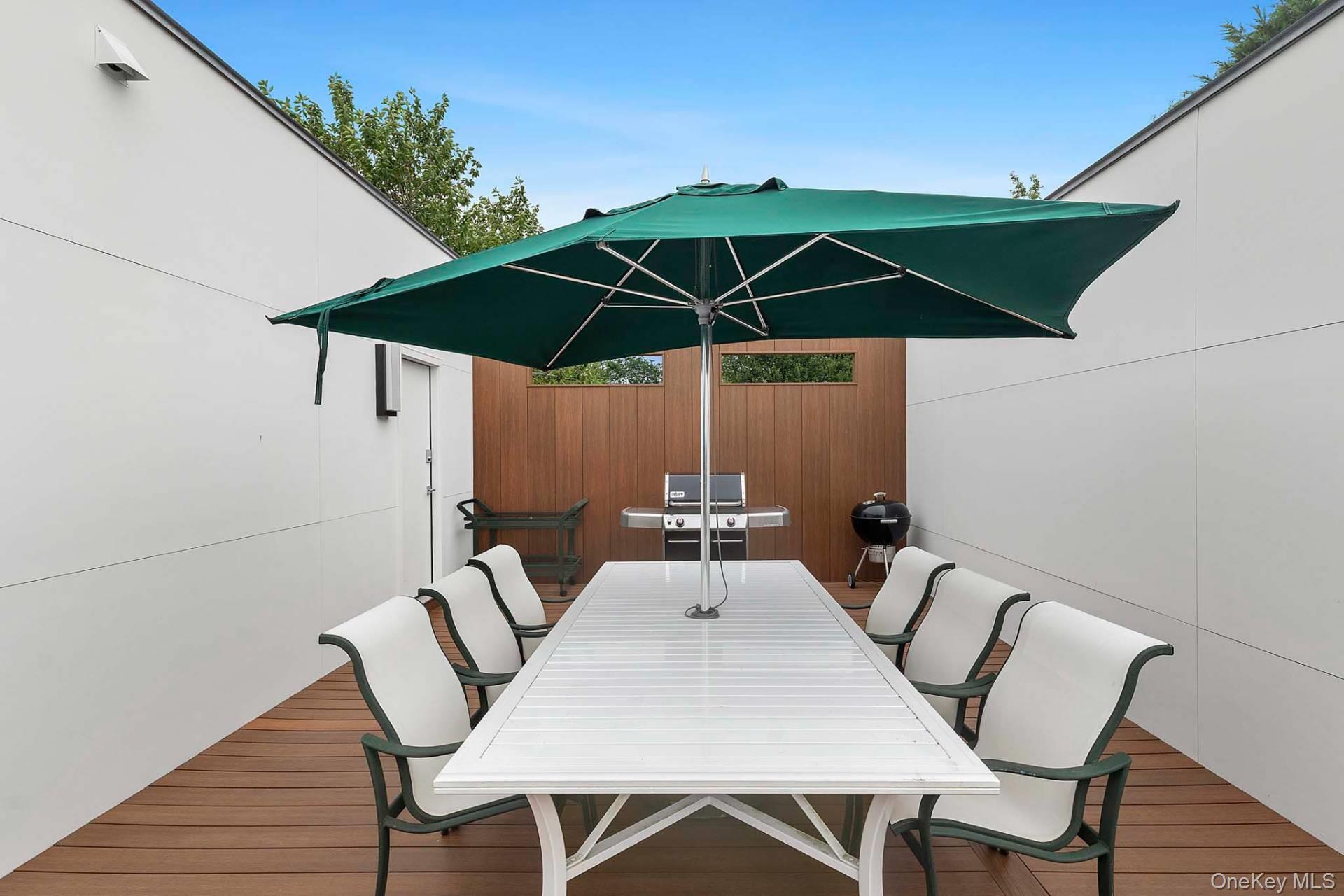 83 Pauls Lane, Water Mill, NY 11976