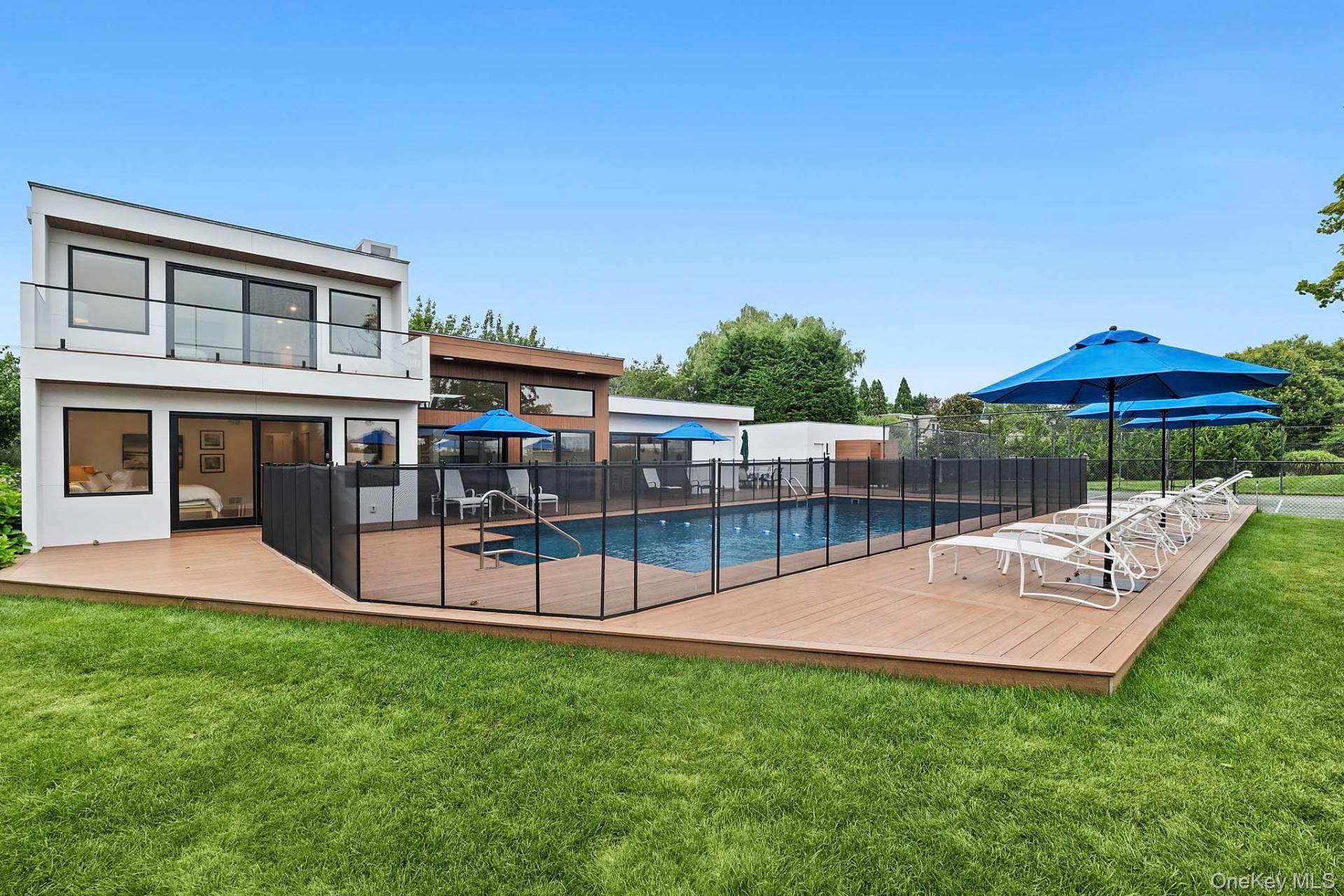 83 Pauls Lane, Water Mill, NY 11976