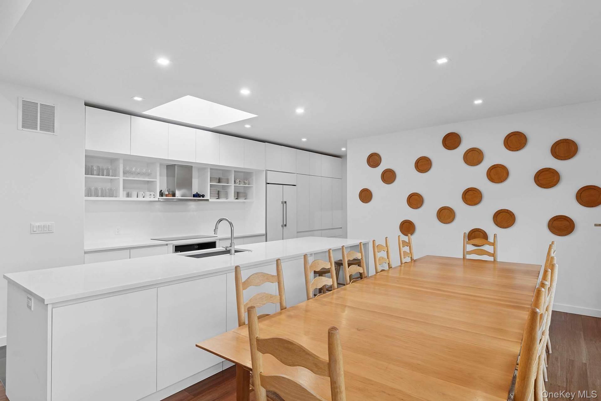 83 Pauls Lane, Water Mill, NY 11976