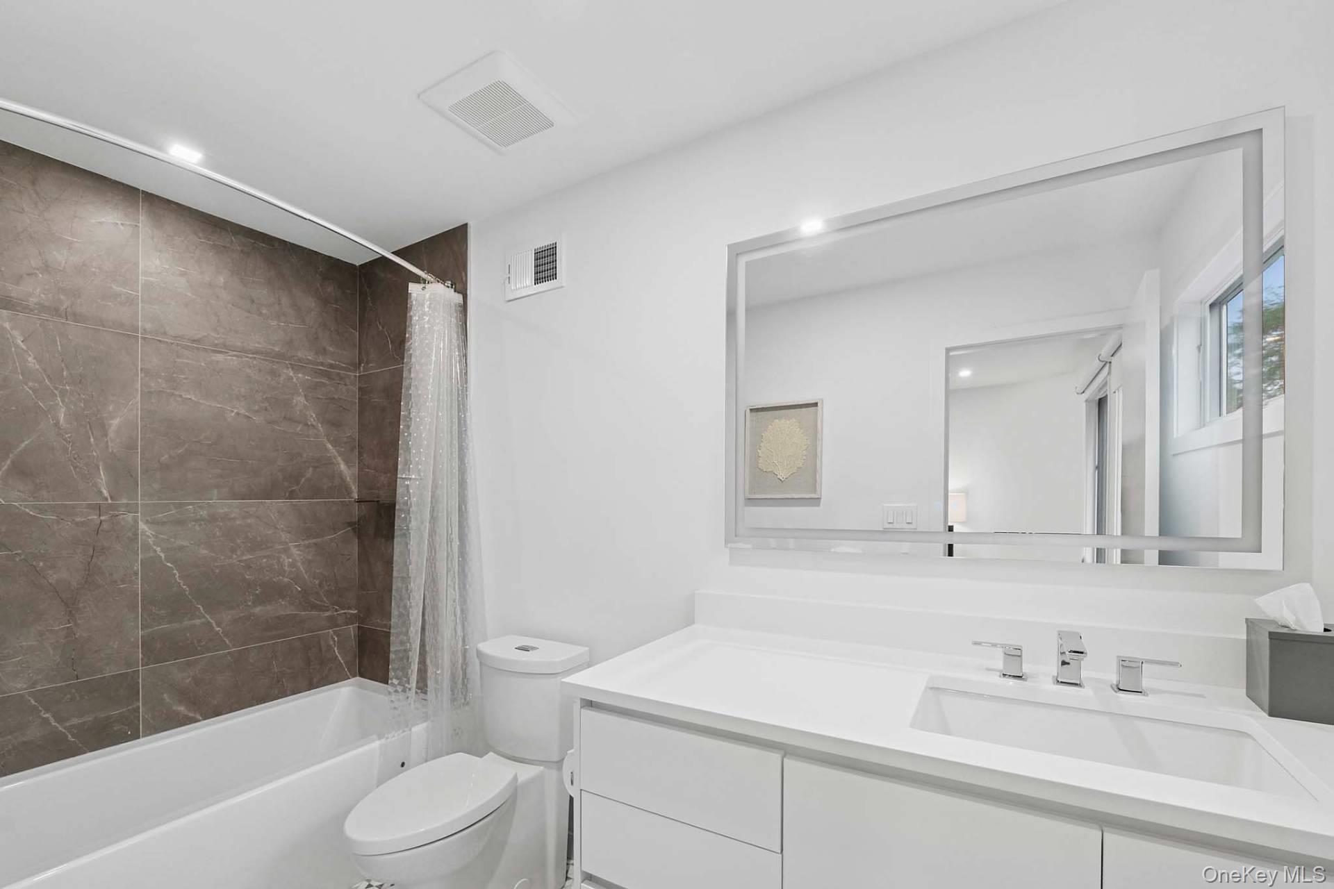 83 Pauls Lane, Water Mill, NY 11976