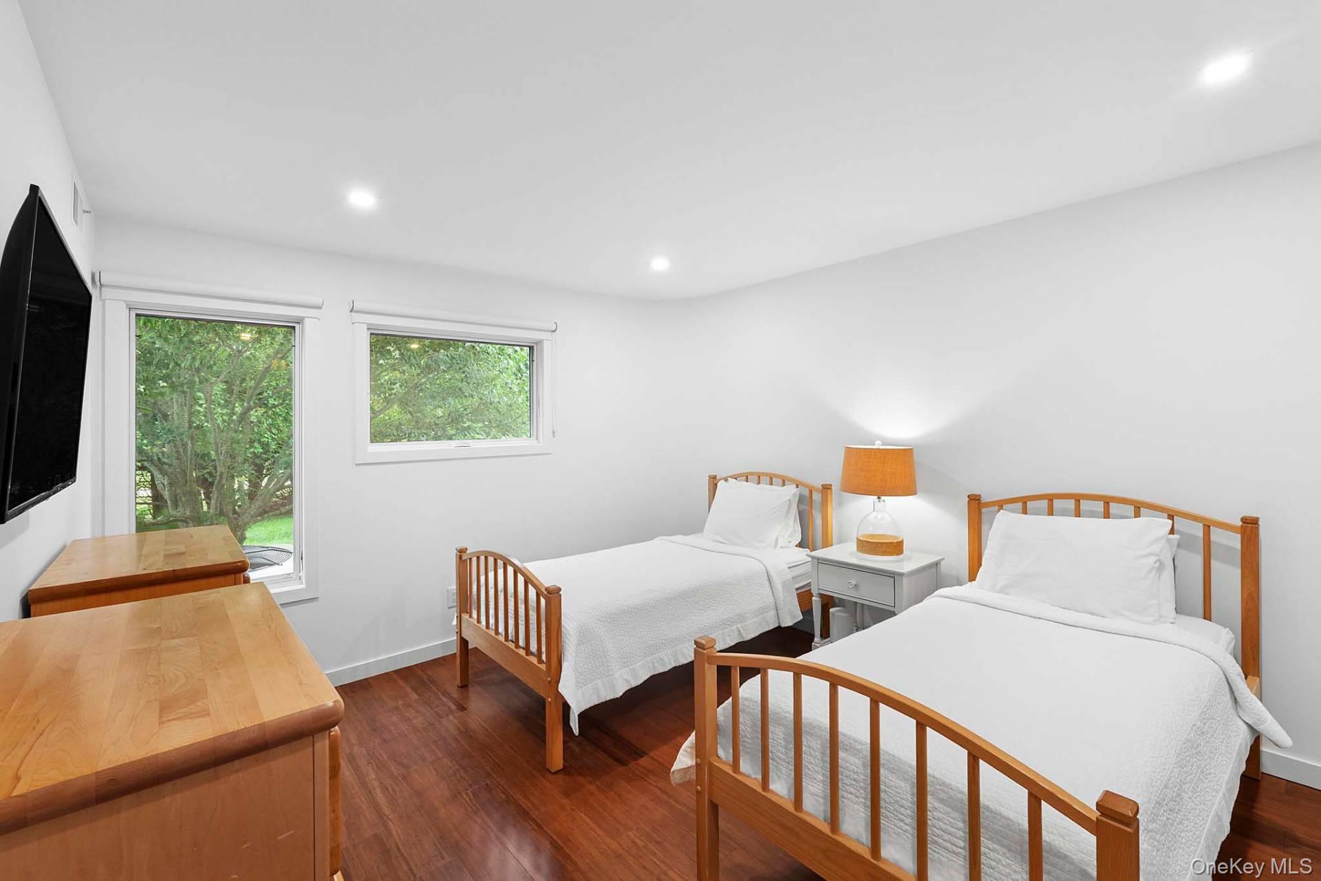 83 Pauls Lane, Water Mill, NY 11976