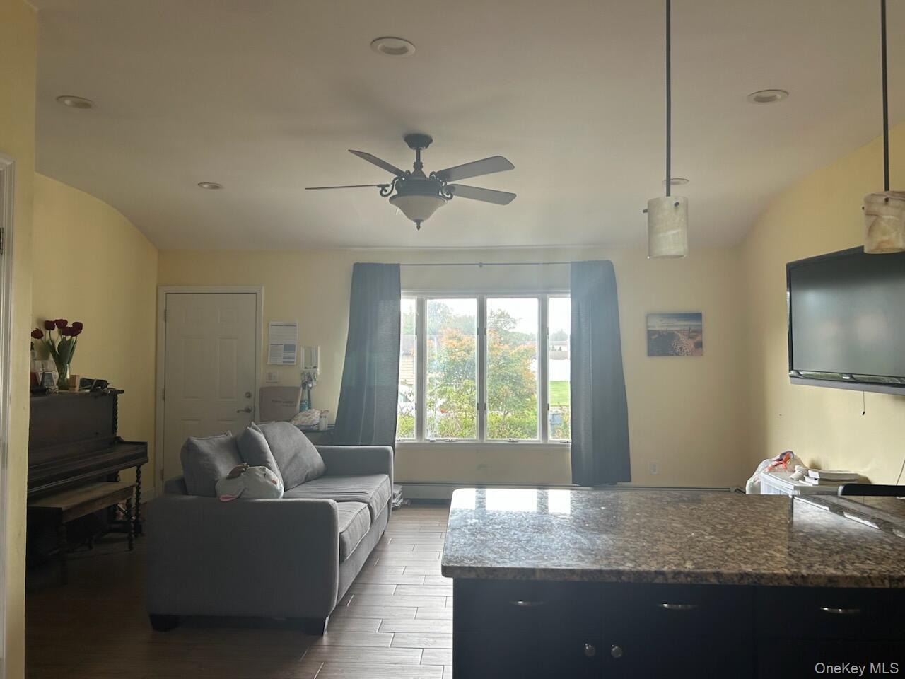 53 Drake Avenue, Bellport, NY 11713