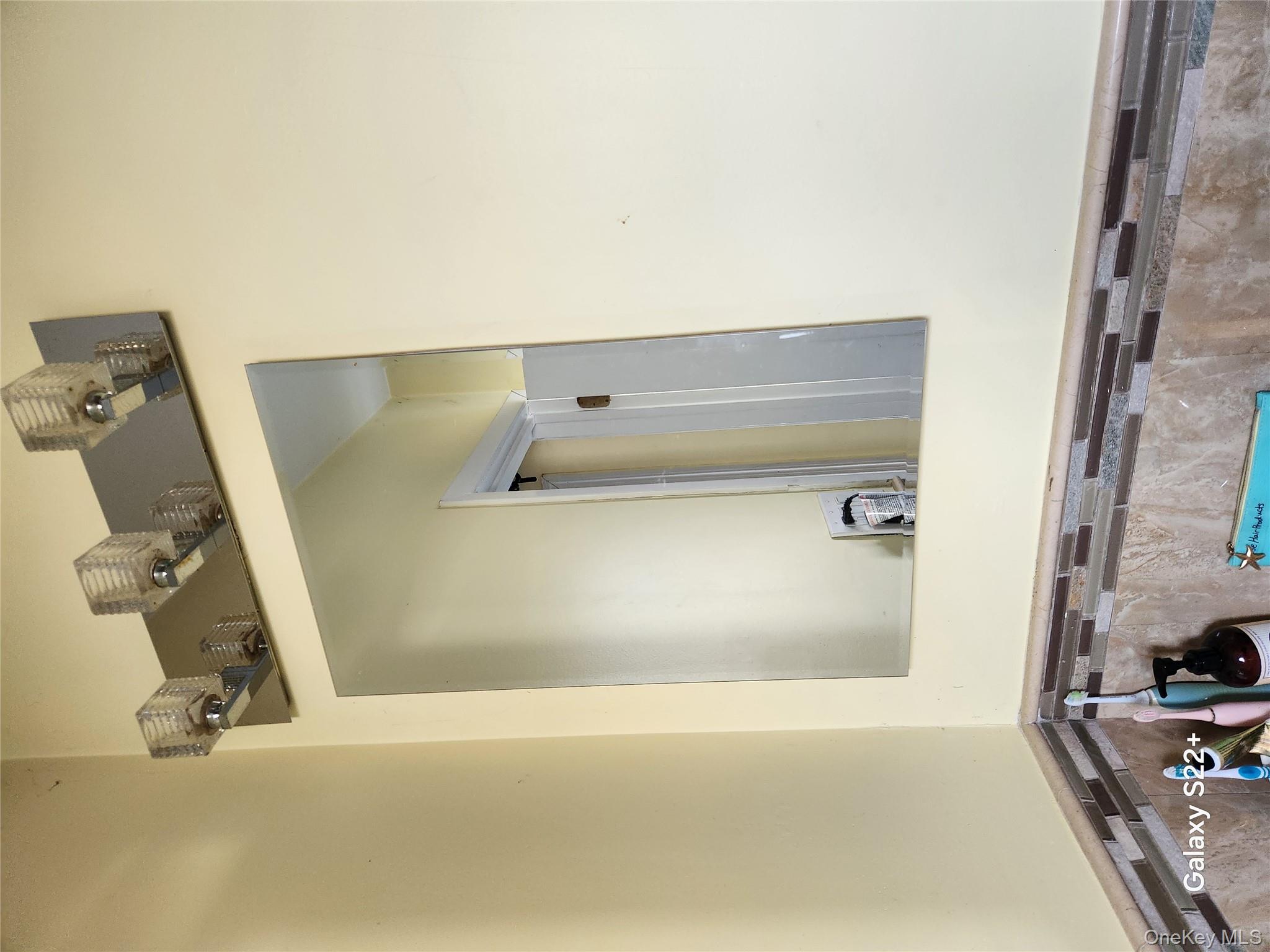 53 Drake Avenue, Bellport, NY 11713