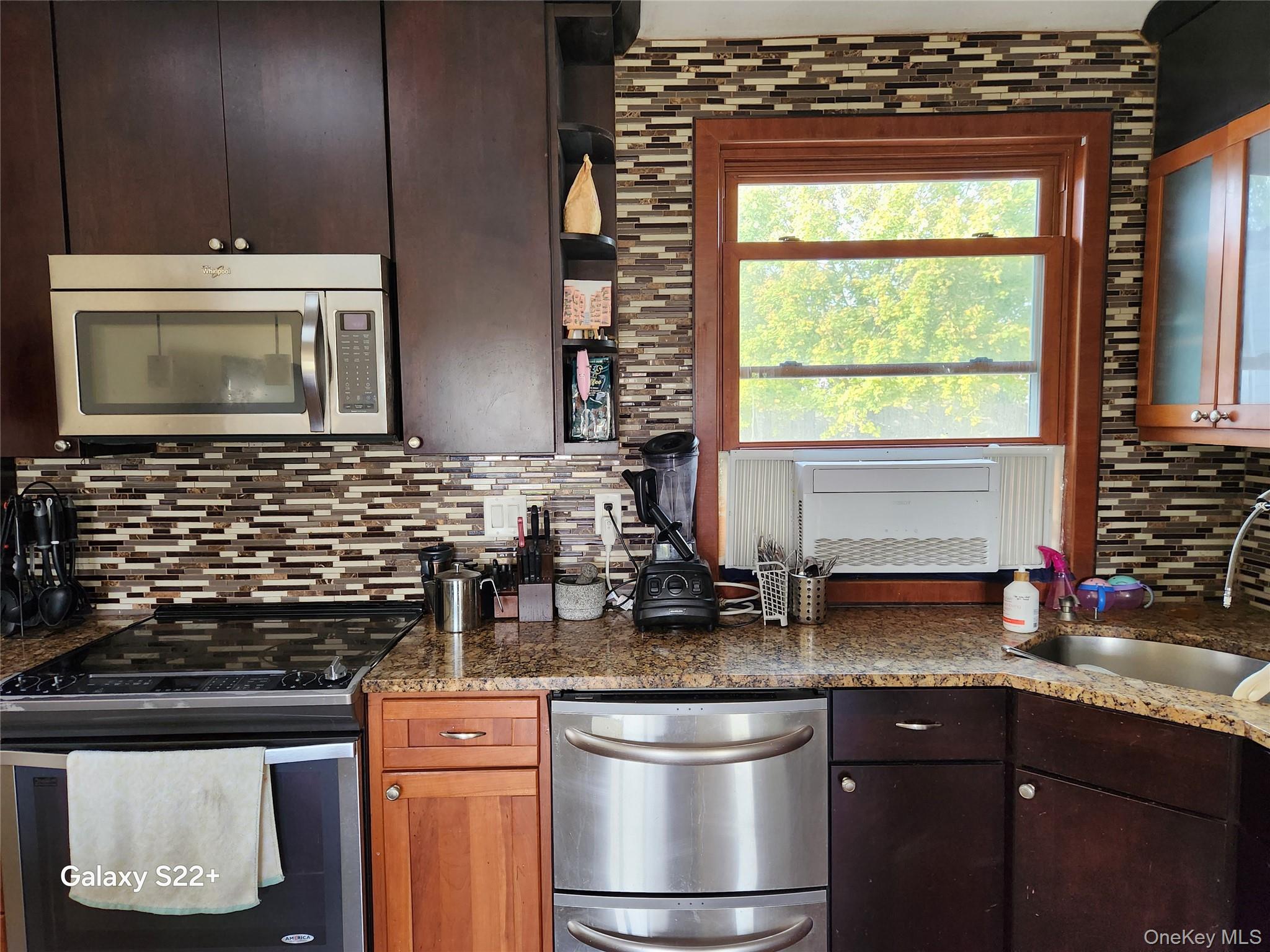 53 Drake Avenue, Bellport, NY 11713