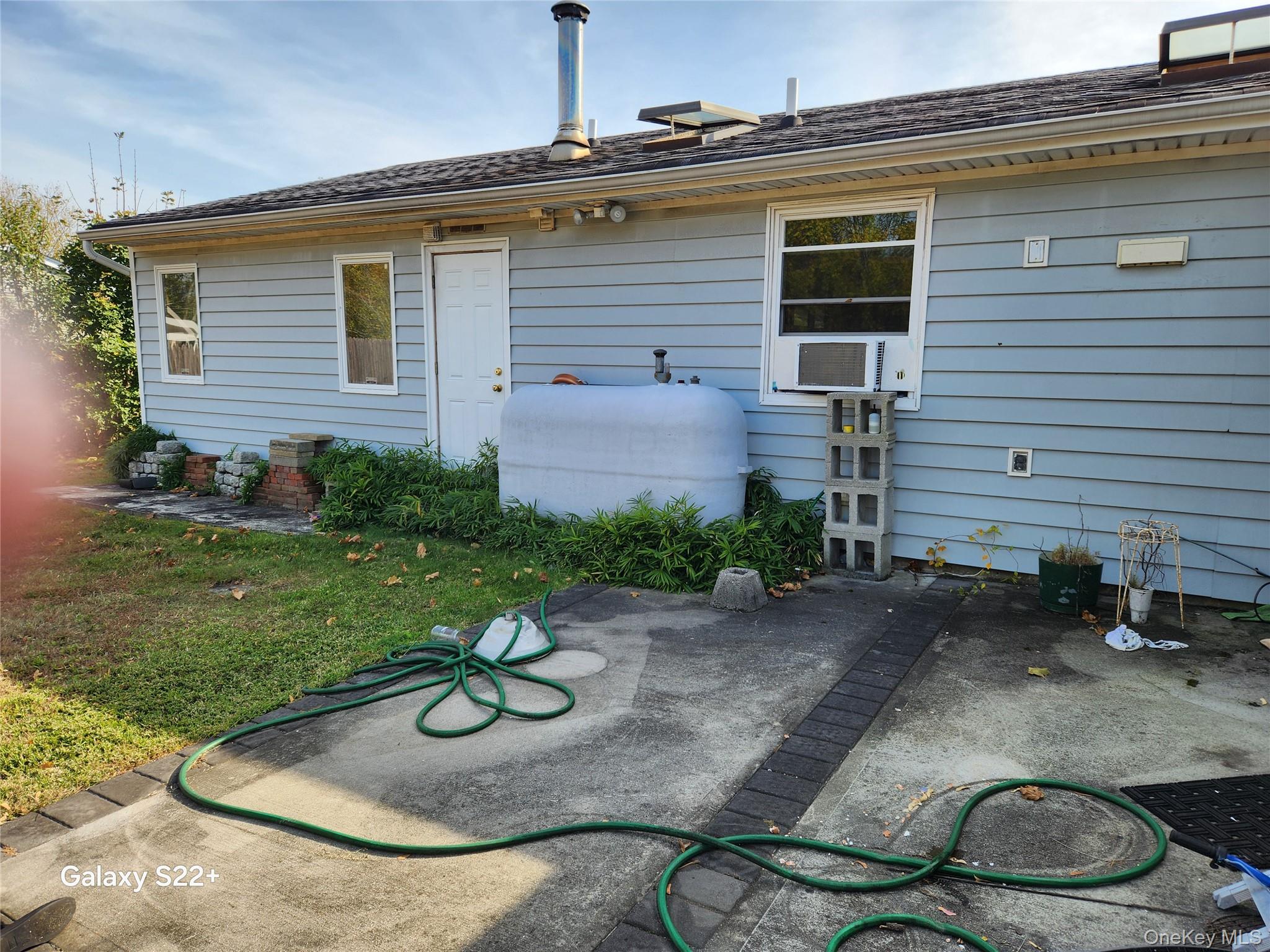 53 Drake Avenue, Bellport, NY 11713