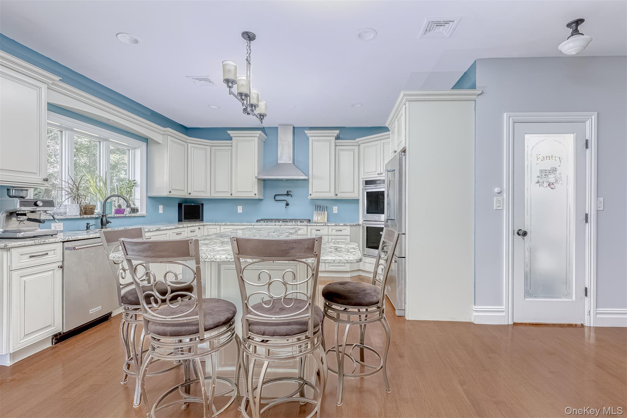 5 Lake Road, Suffern, NY 10901