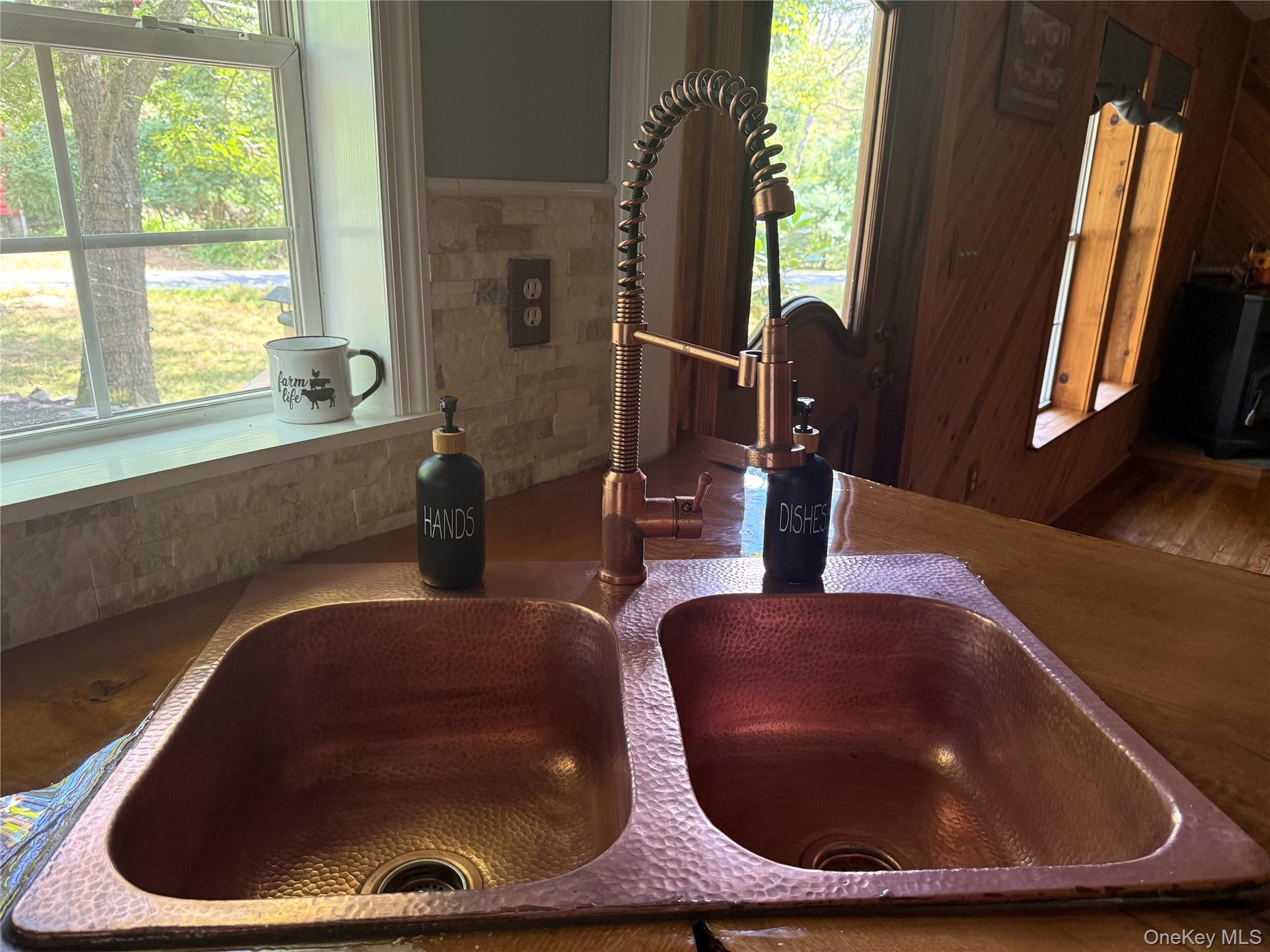 35 Oneida Trail, Glen Spey, NY 12737