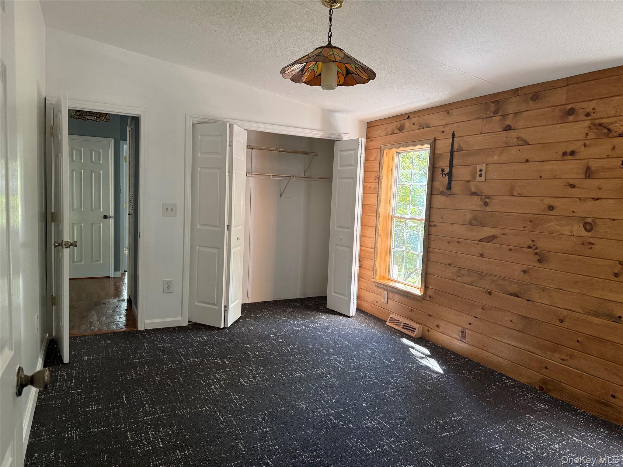 35 Oneida Trail, Glen Spey, NY 12737