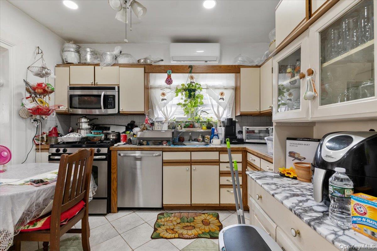 15320 121st Avenue, Jamaica, NY 11434