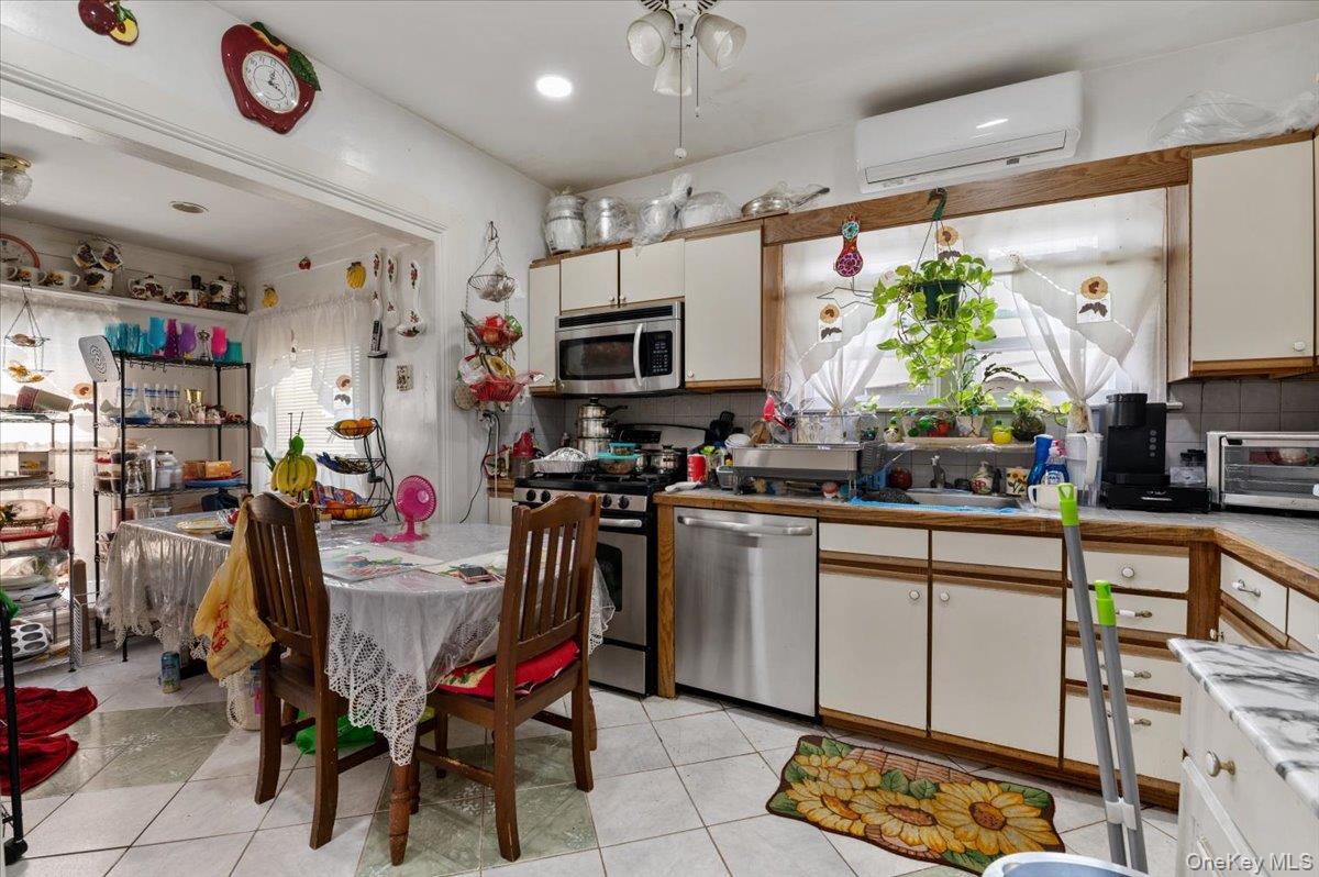 15320 121st Avenue, Jamaica, NY 11434