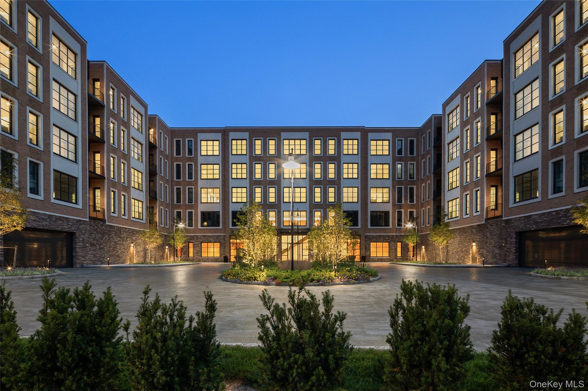 100 Garvies Road # 1102, Glen Cove, NY 11542