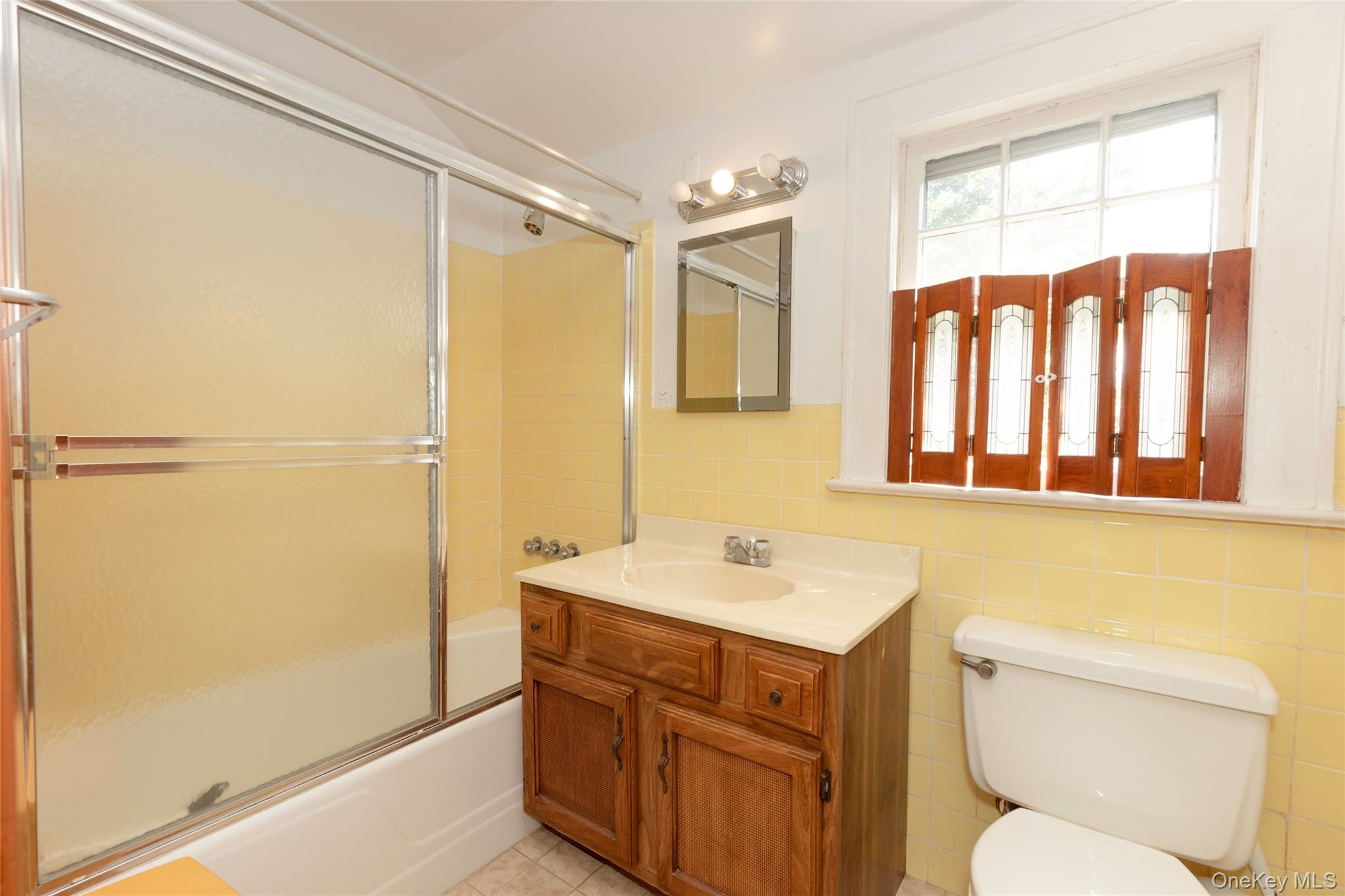 531 1/2 Willett Avenue, Port Chester, NY 10573