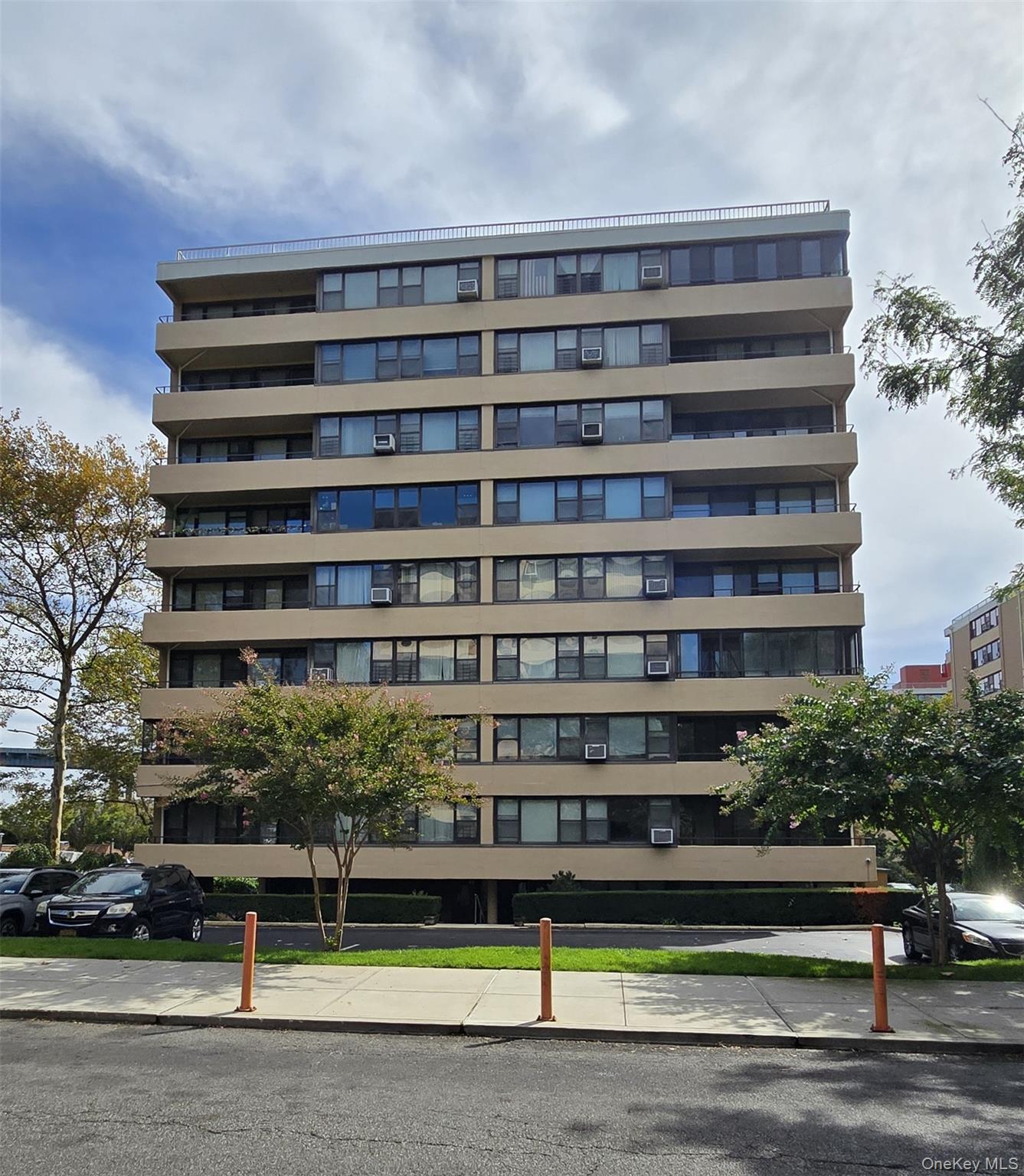 166-10 Powells Cove Boulevard # 4C, Beechhurst, NY 11357