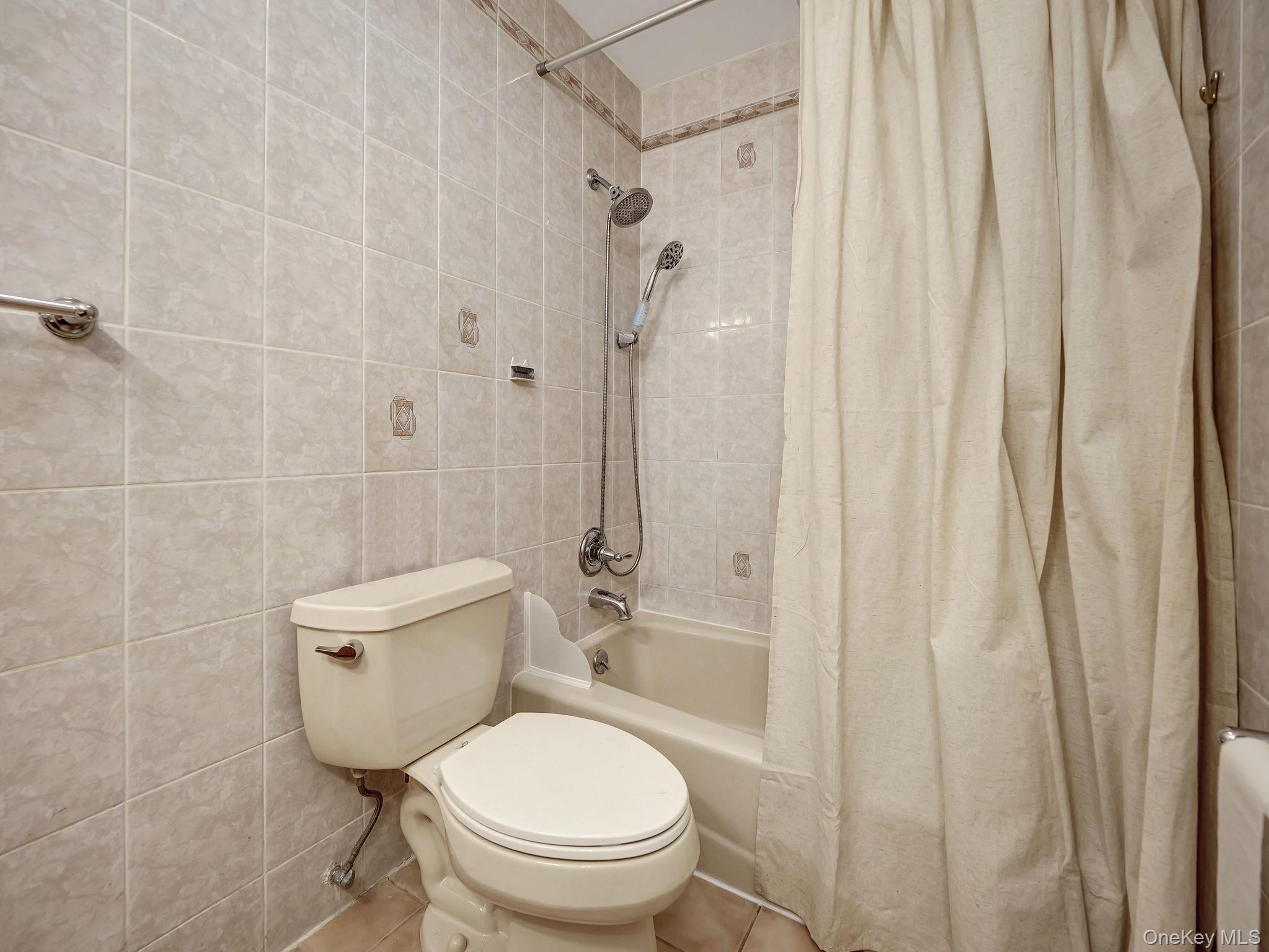 155 Parkside Drive, Suffern, NY 10901