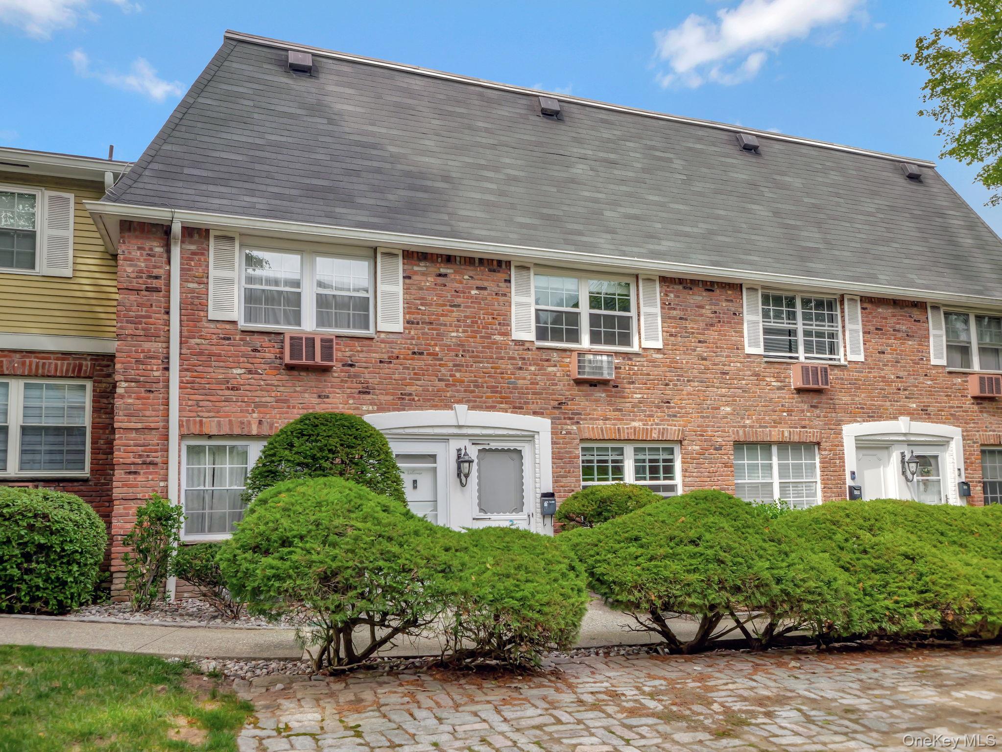 155 Parkside Drive, Suffern, NY 10901