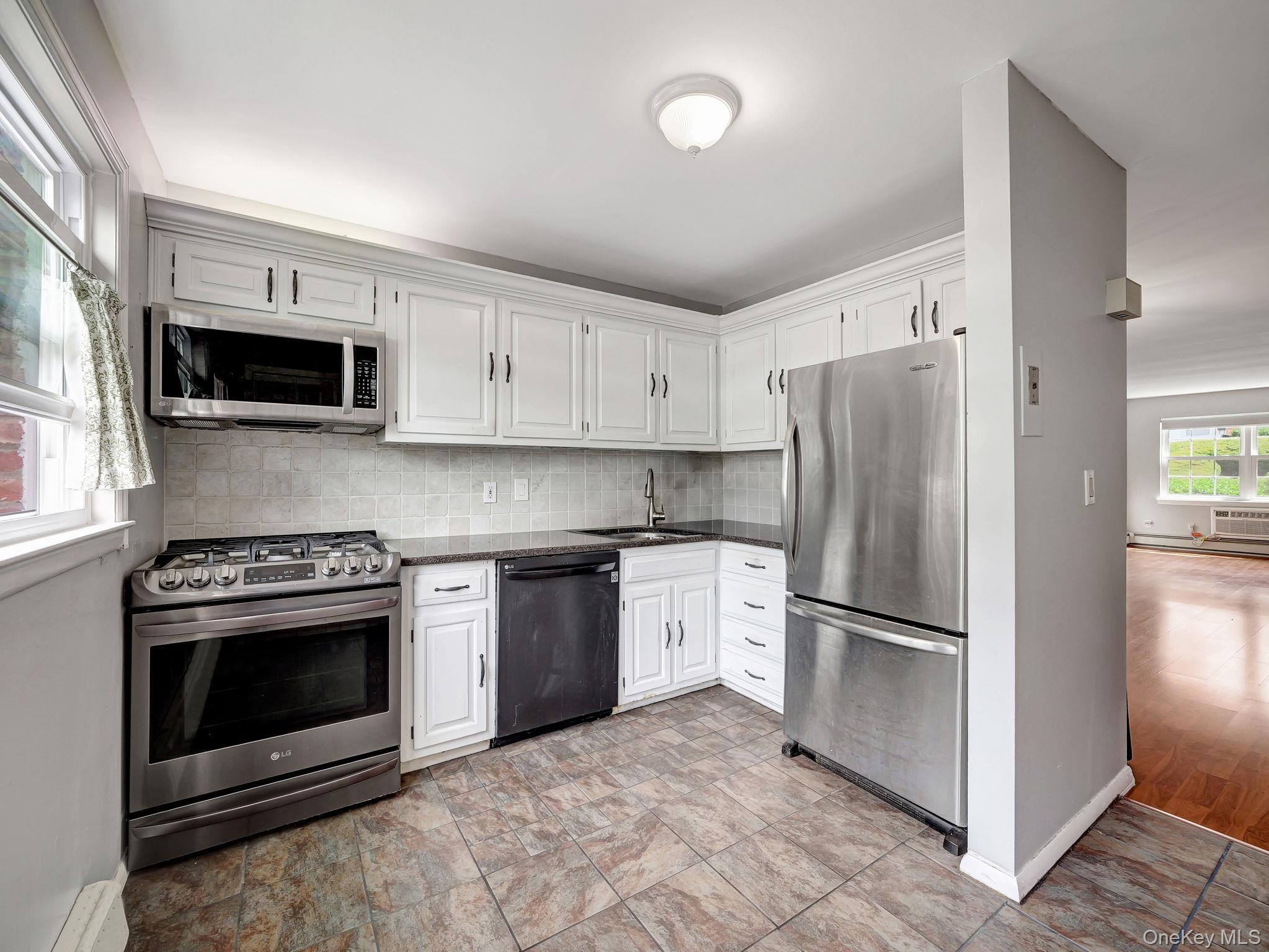 155 Parkside Drive, Suffern, NY 10901