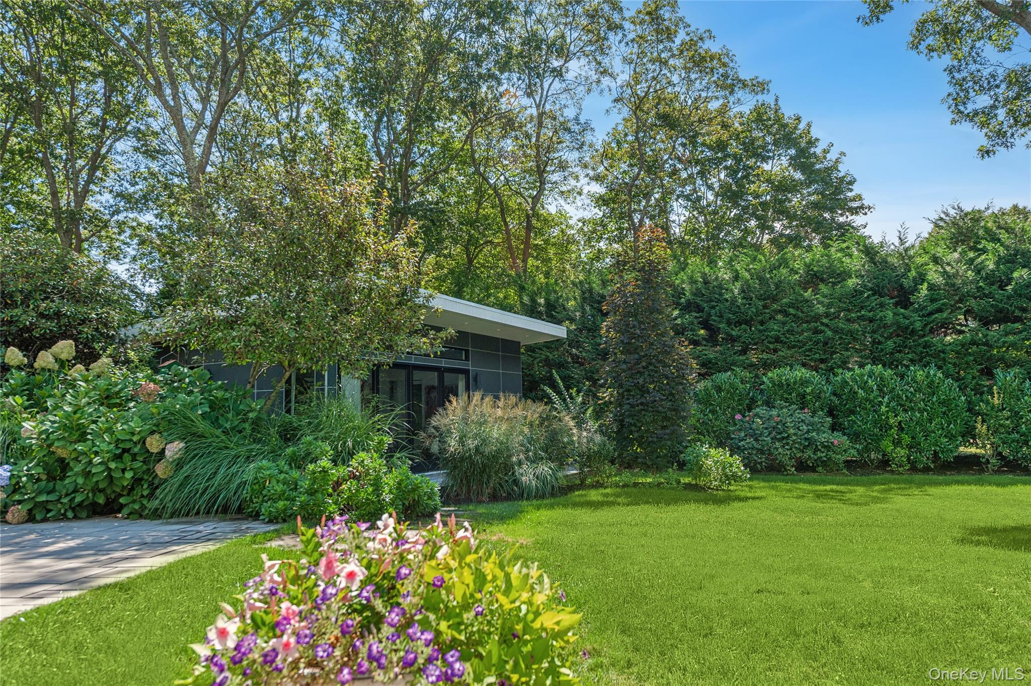 15 Osprey Avenue, East Quogue, NY 11942