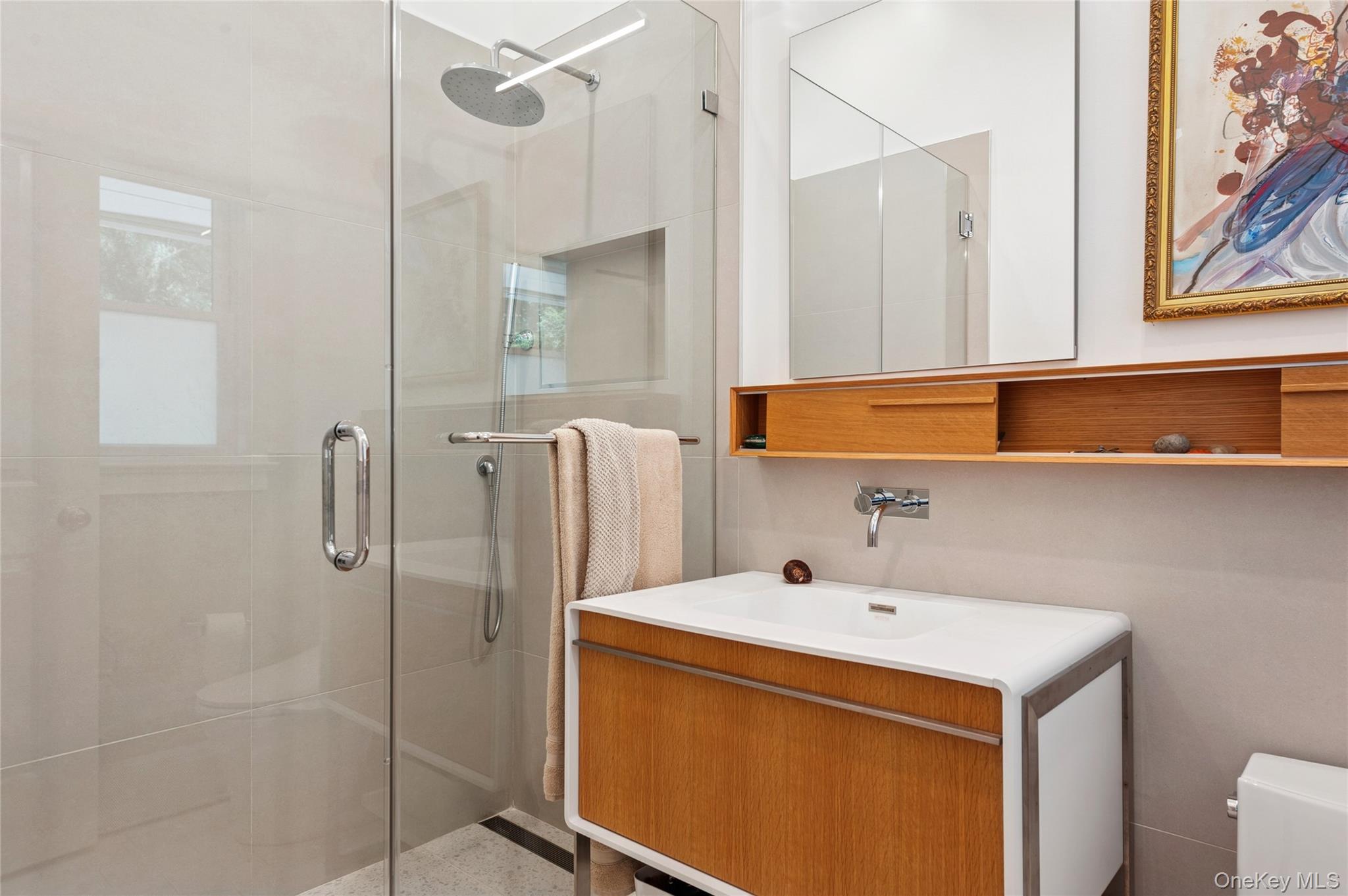 15 Osprey Avenue, East Quogue, NY 11942