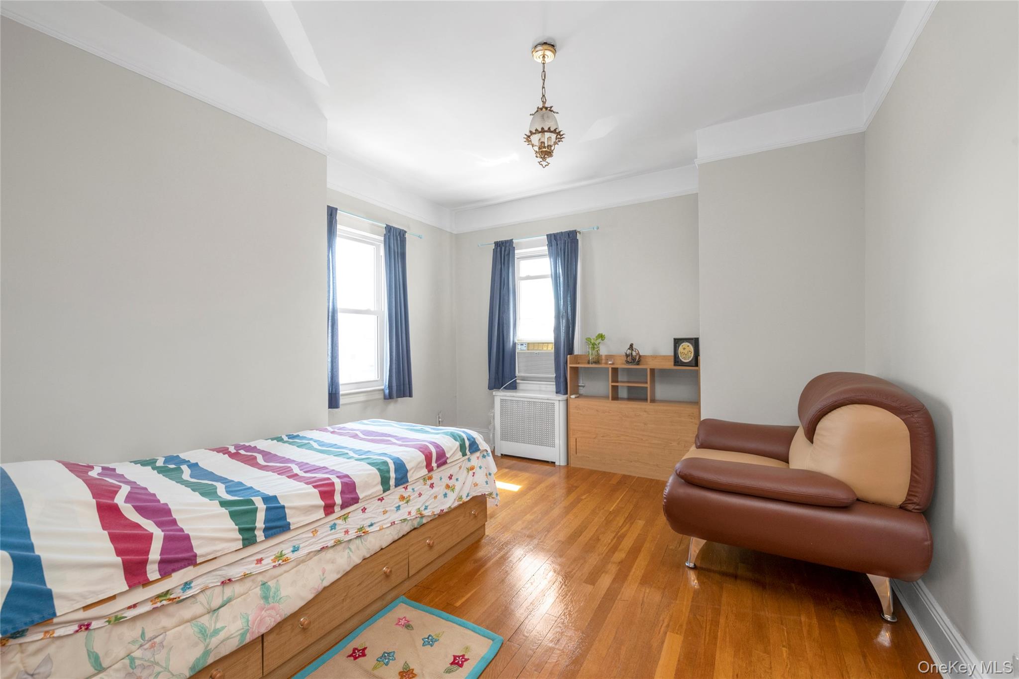 148-11 Kalmia Avenue, Flushing, NY 11355