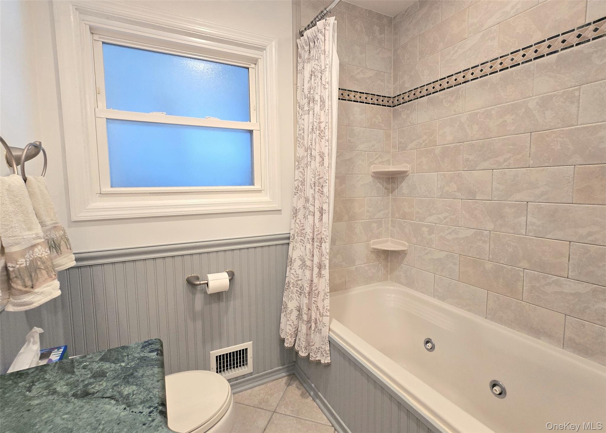 21 Jackson Avenue, Centereach, NY 11720