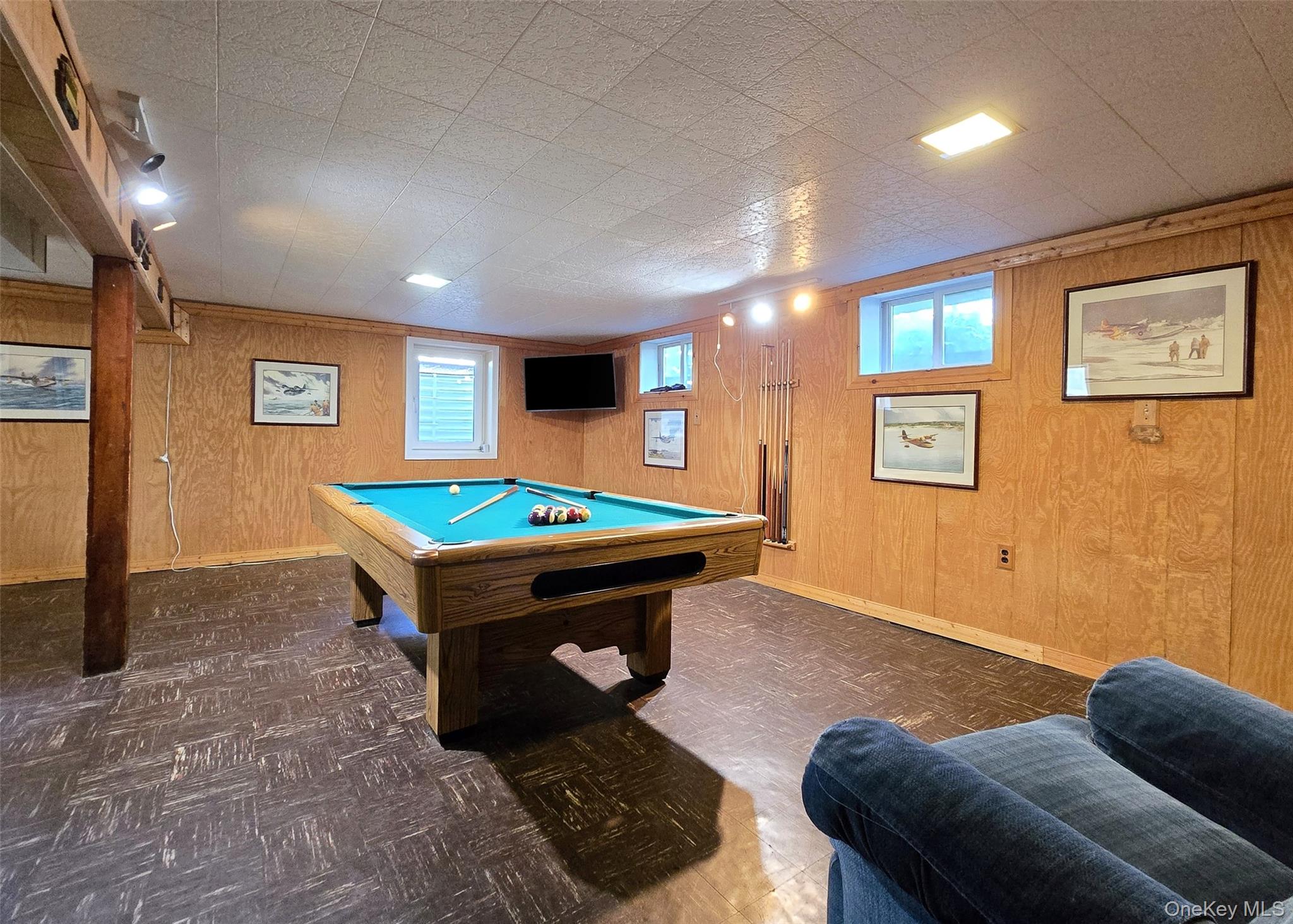 21 Jackson Avenue, Centereach, NY 11720