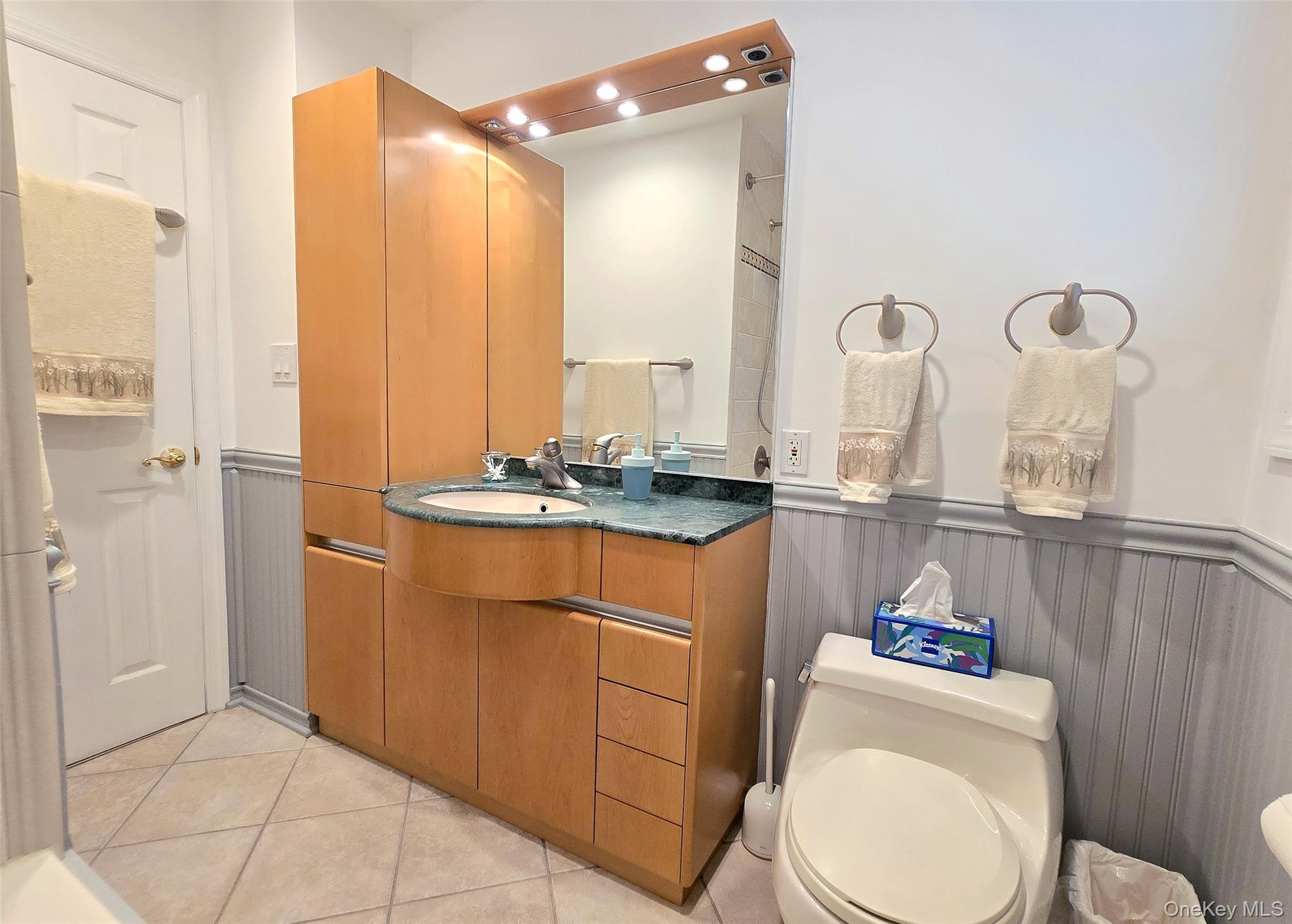 21 Jackson Avenue, Centereach, NY 11720