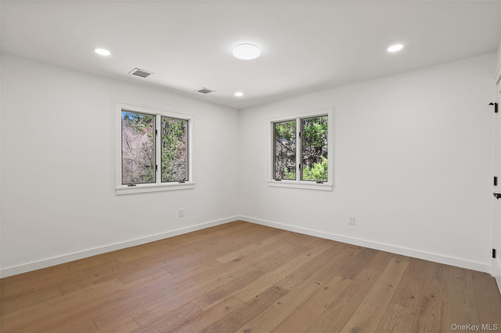 25 Round Hill Road, Armonk, NY 10504