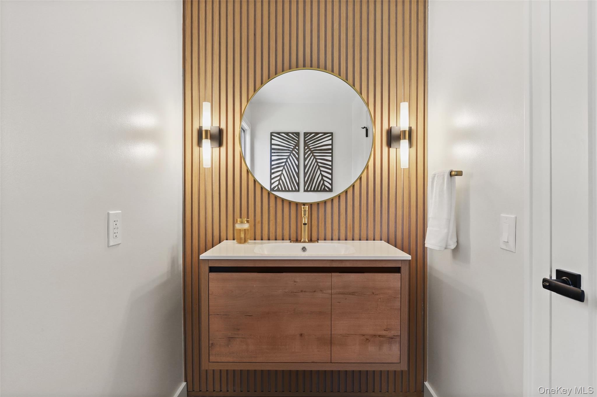 25 Round Hill Road, Armonk, NY 10504