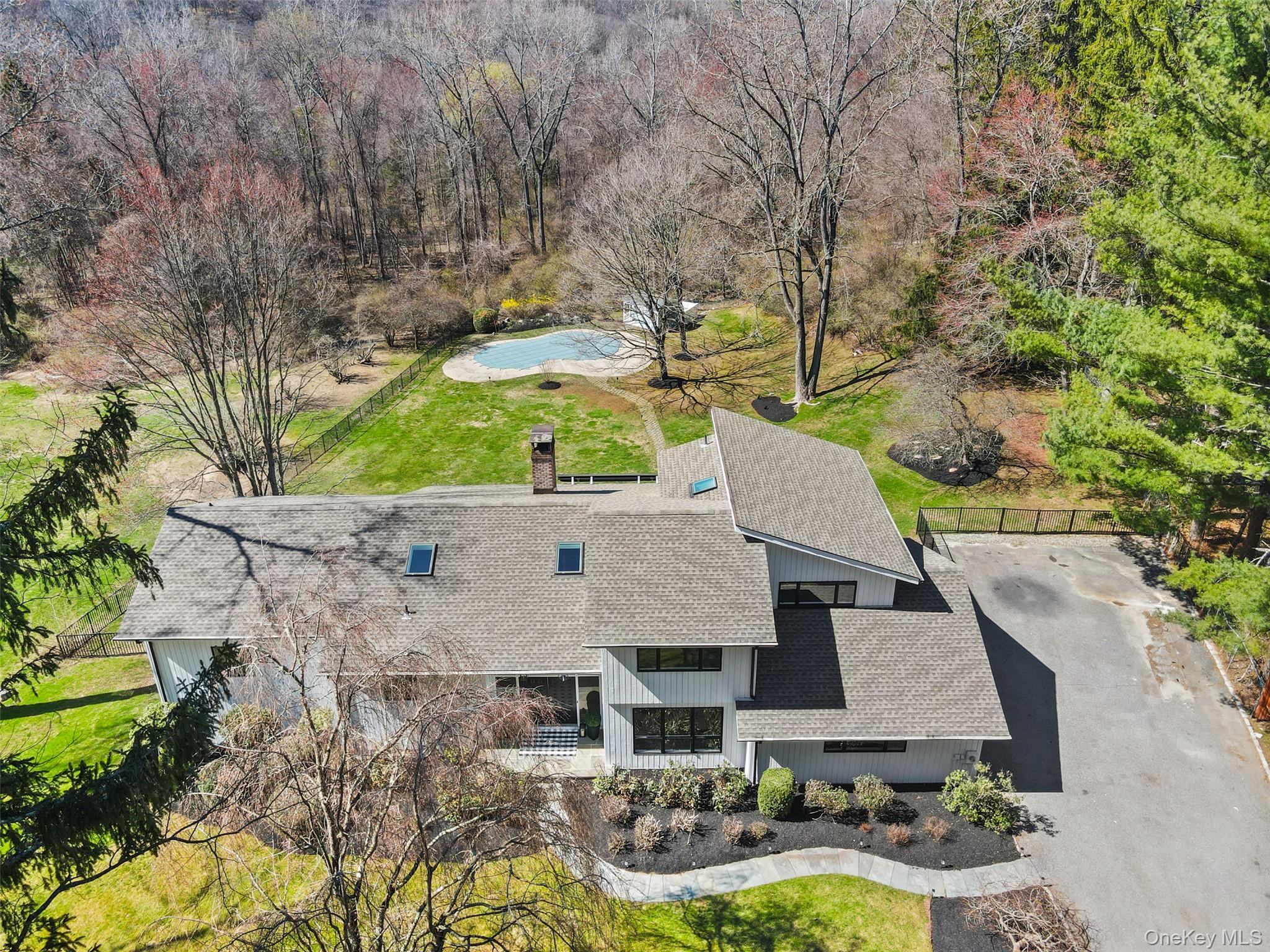 25 Round Hill Road, Armonk, NY 10504