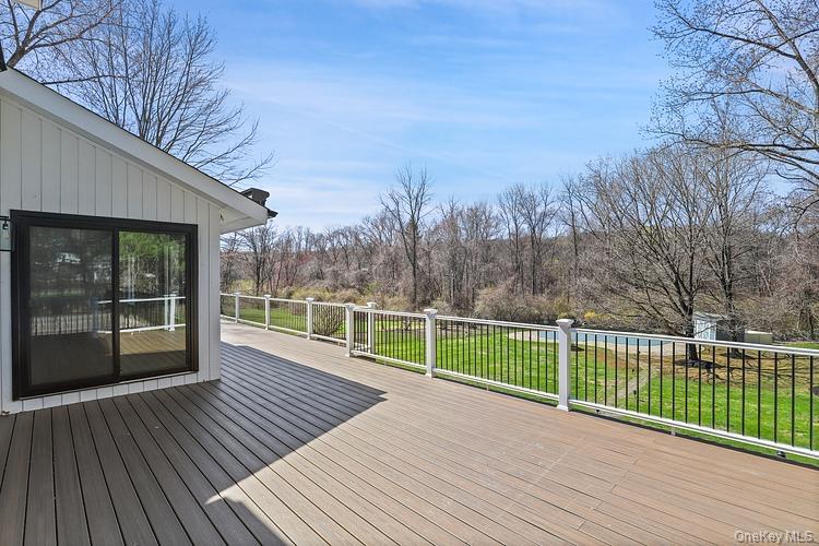 25 Round Hill Road, Armonk, NY 10504