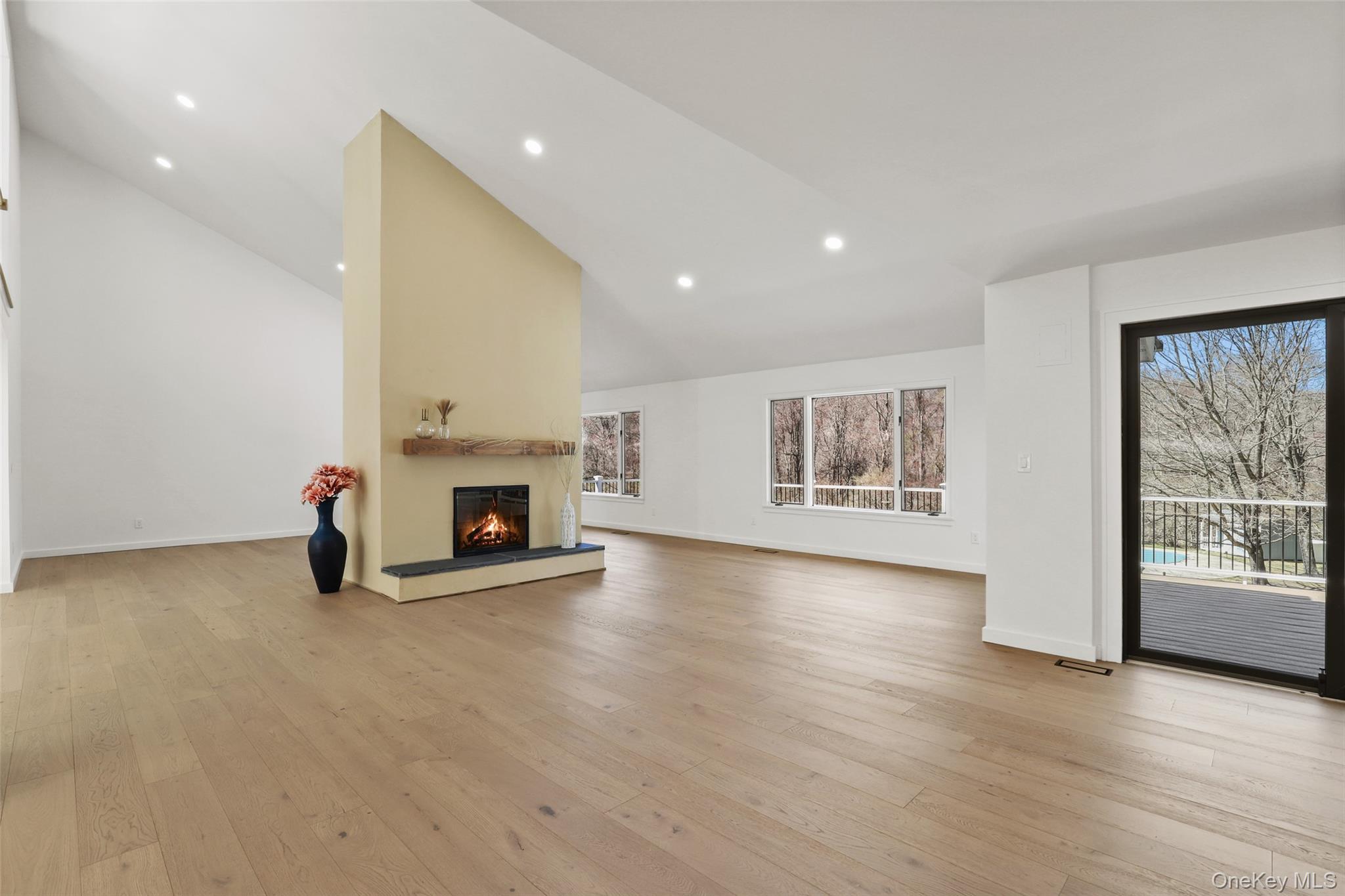 25 Round Hill Road, Armonk, NY 10504