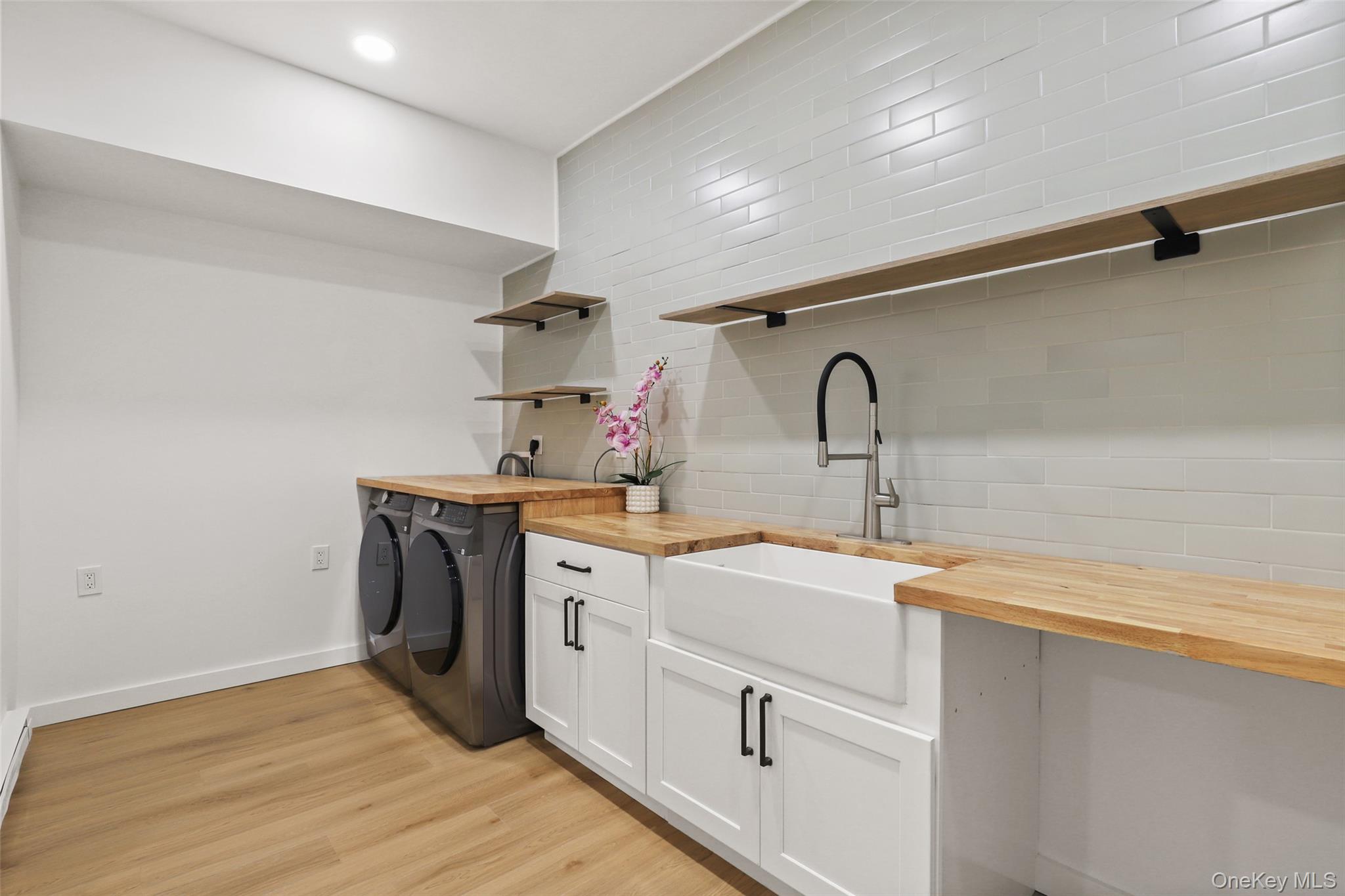 25 Round Hill Road, Armonk, NY 10504