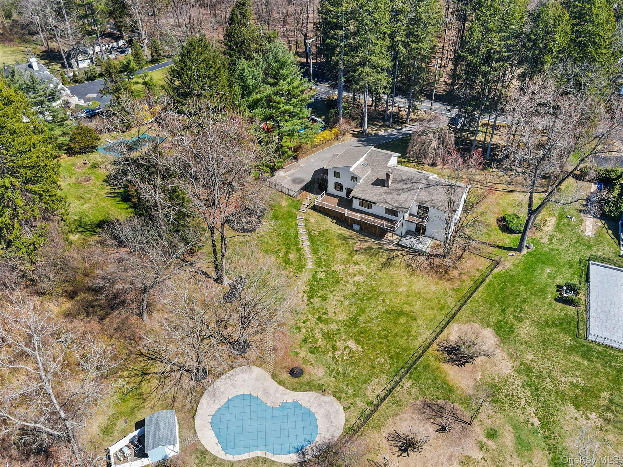 25 Round Hill Road, Armonk, NY 10504