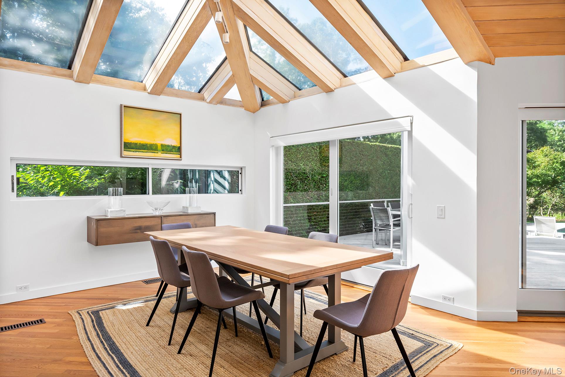 1 Acorn Path, Quogue, NY 11959