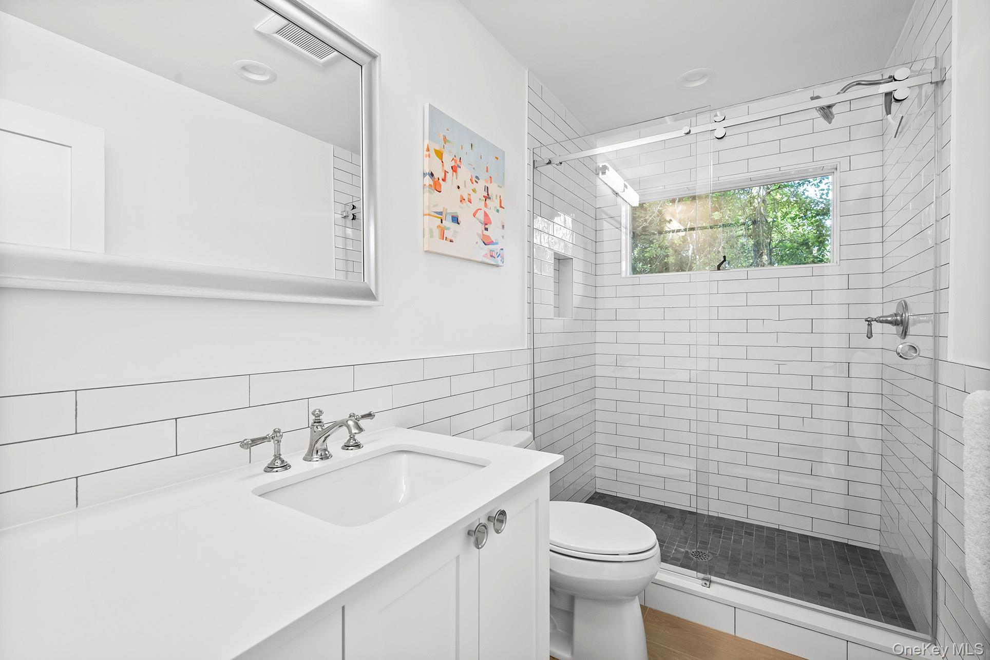 1 Acorn Path, Quogue, NY 11959