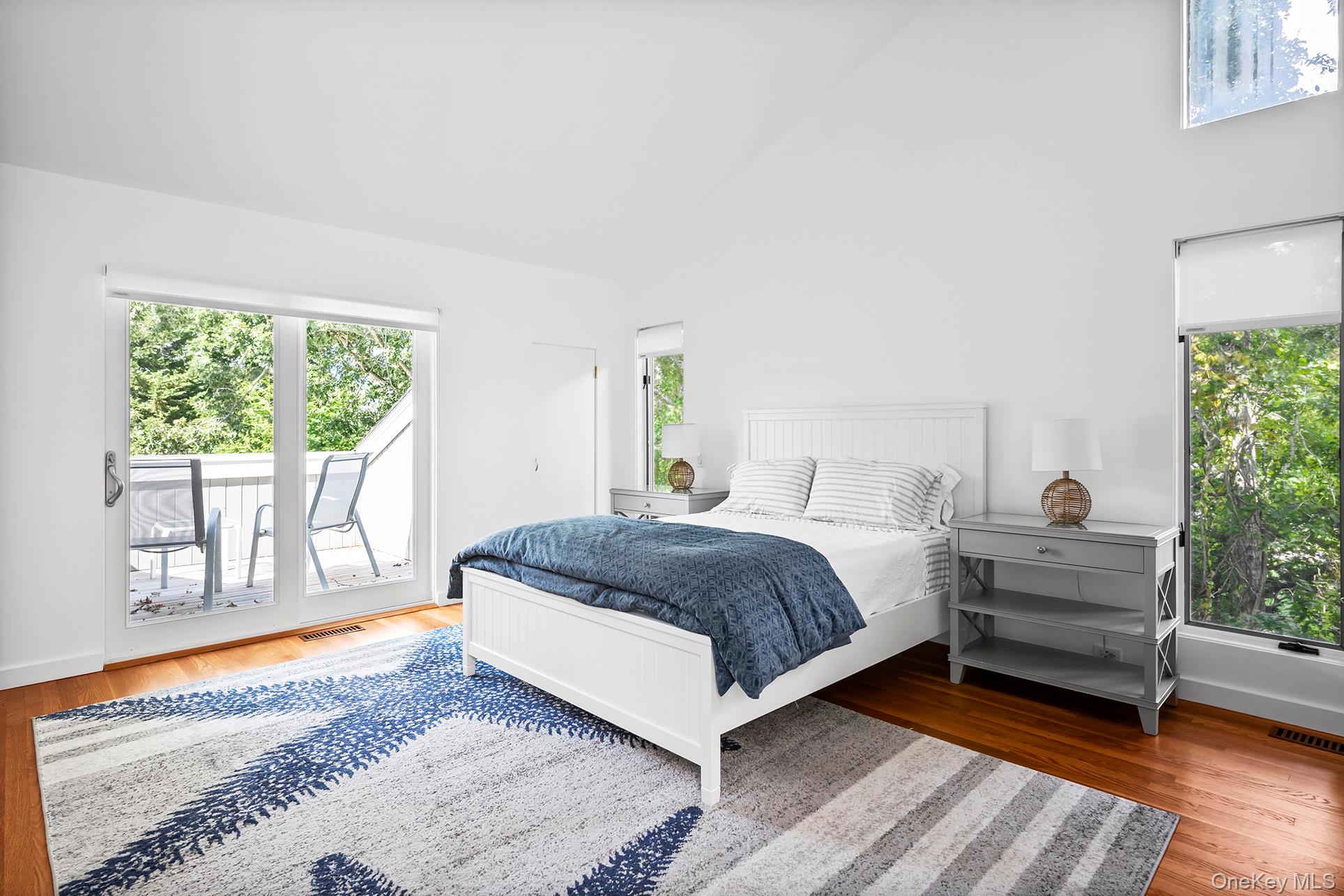 1 Acorn Path, Quogue, NY 11959