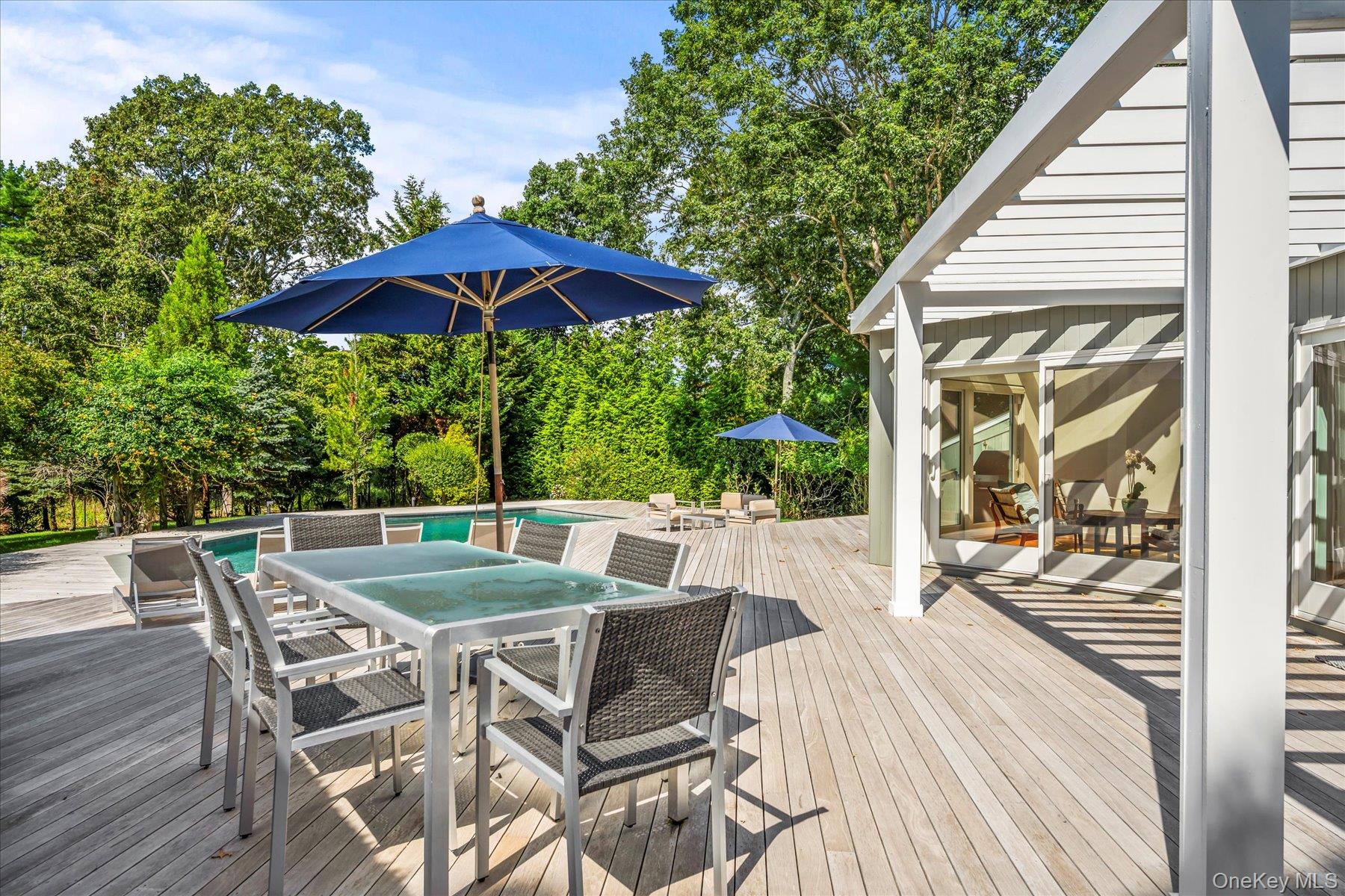 1 Acorn Path, Quogue, NY 11959