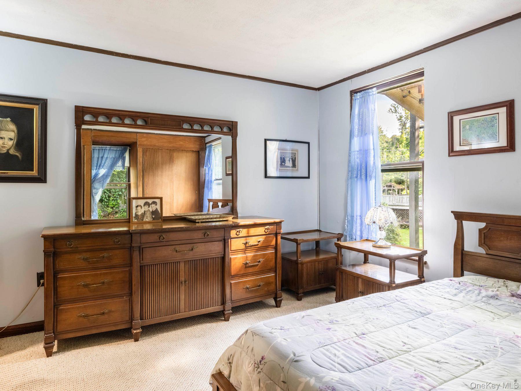 123 Vineyard Avenue, Highland, NY 12528