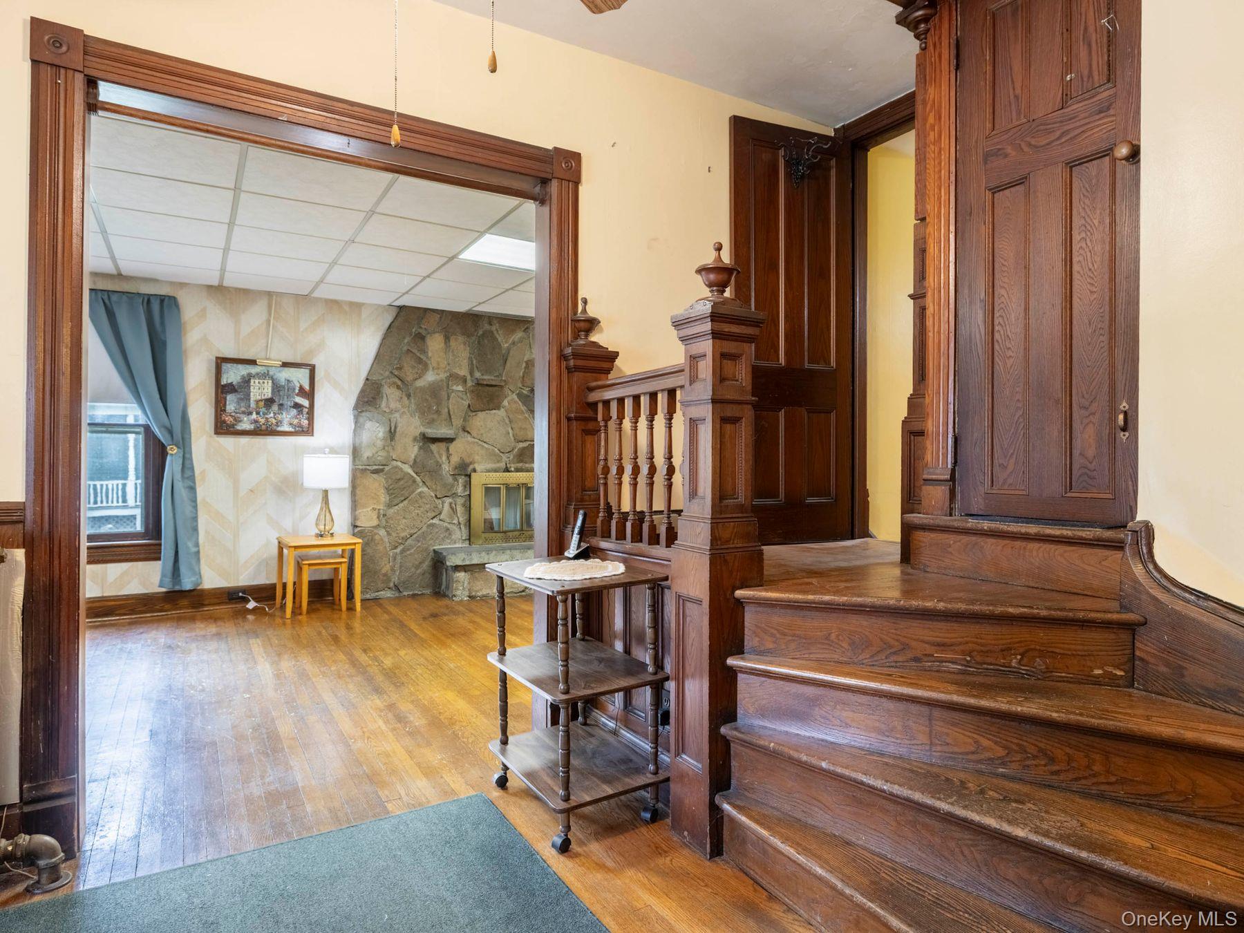 123 Vineyard Avenue, Highland, NY 12528