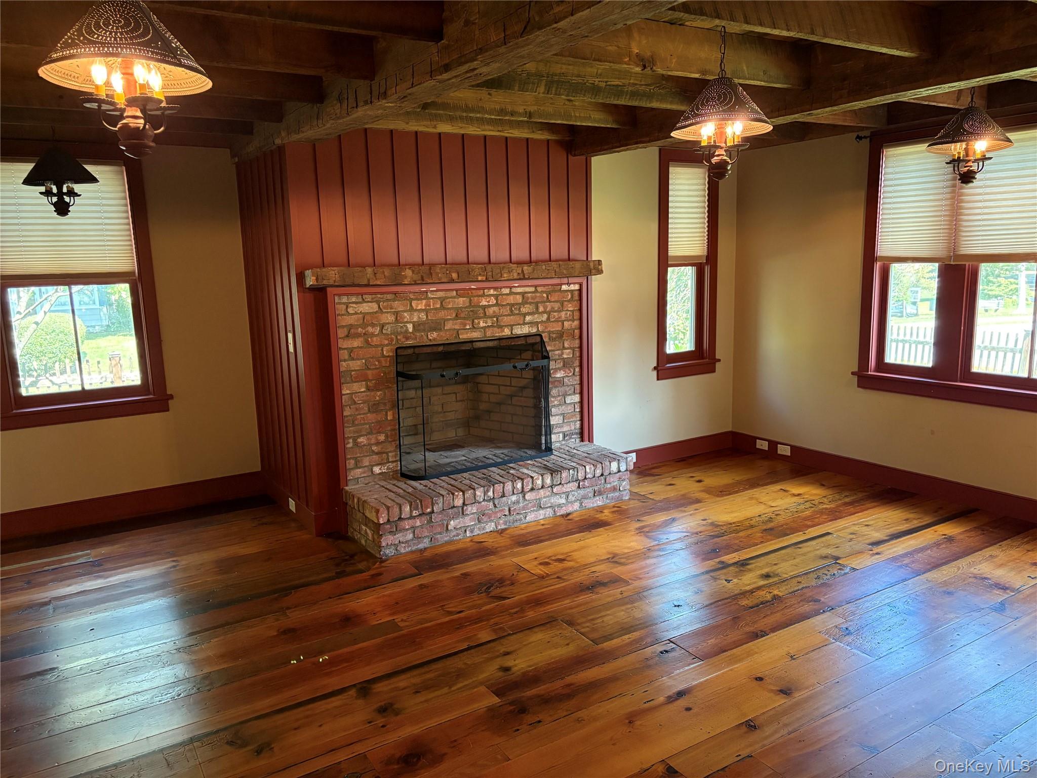 43 Rockland Avenue, Hillburn, NY 10931