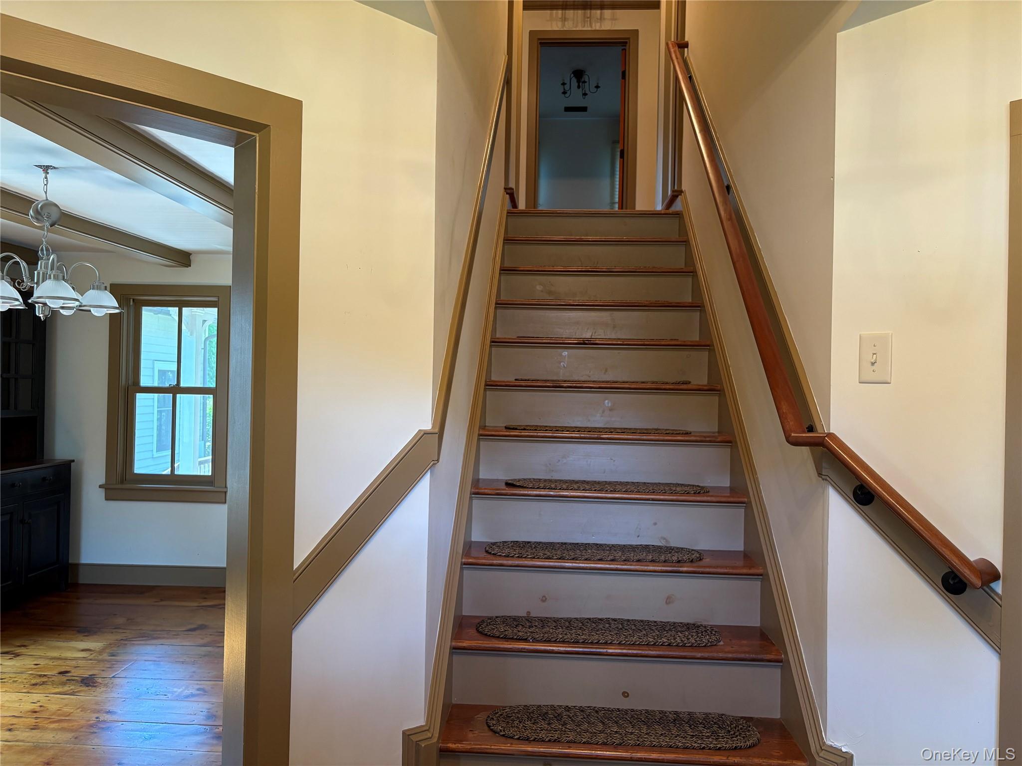 43 Rockland Avenue, Hillburn, NY 10931