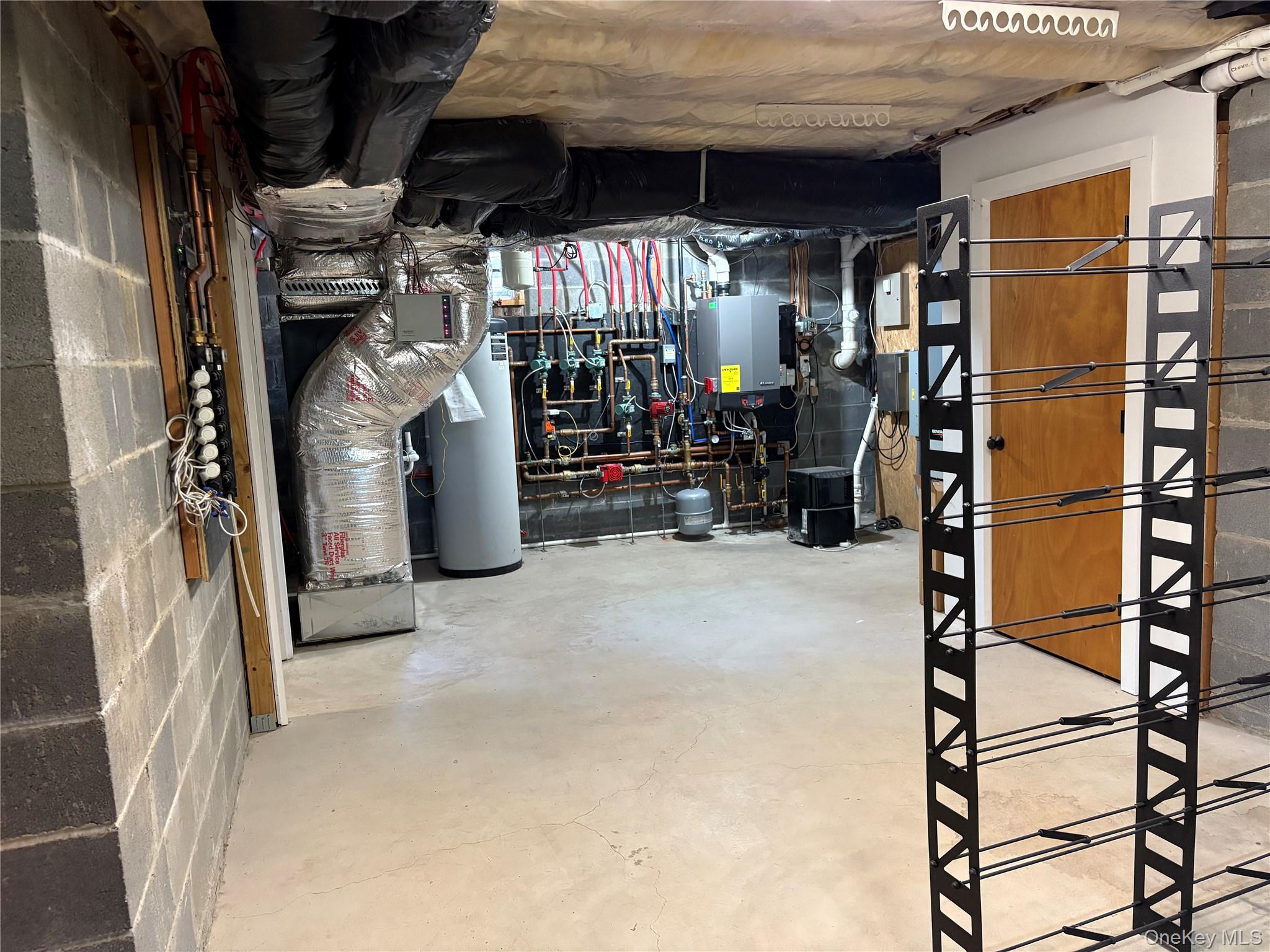 43 Rockland Avenue, Hillburn, NY 10931