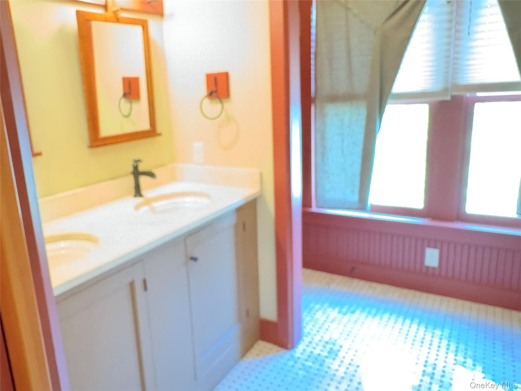 43 Rockland Avenue, Hillburn, NY 10931