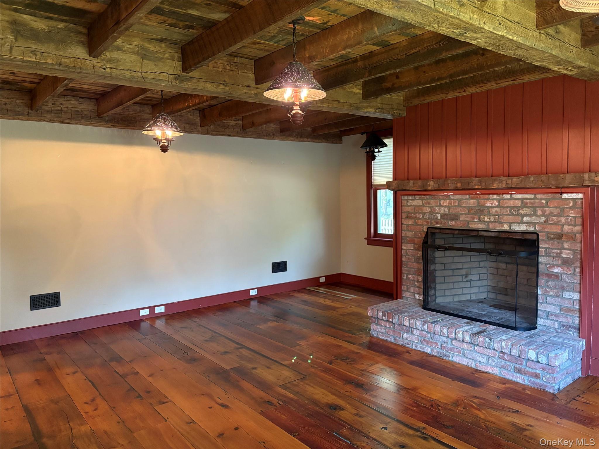 43 Rockland Avenue, Hillburn, NY 10931