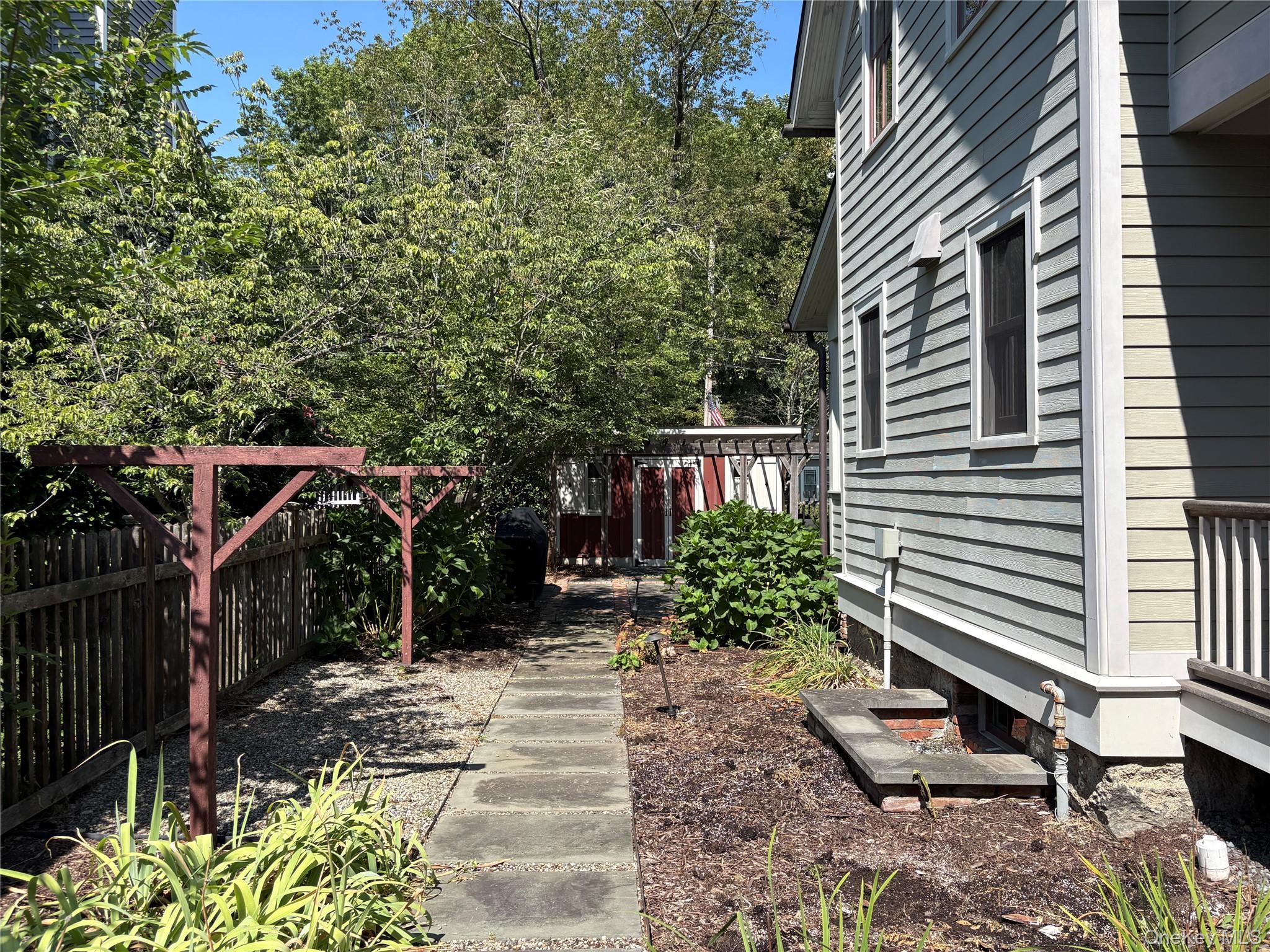 43 Rockland Avenue, Hillburn, NY 10931