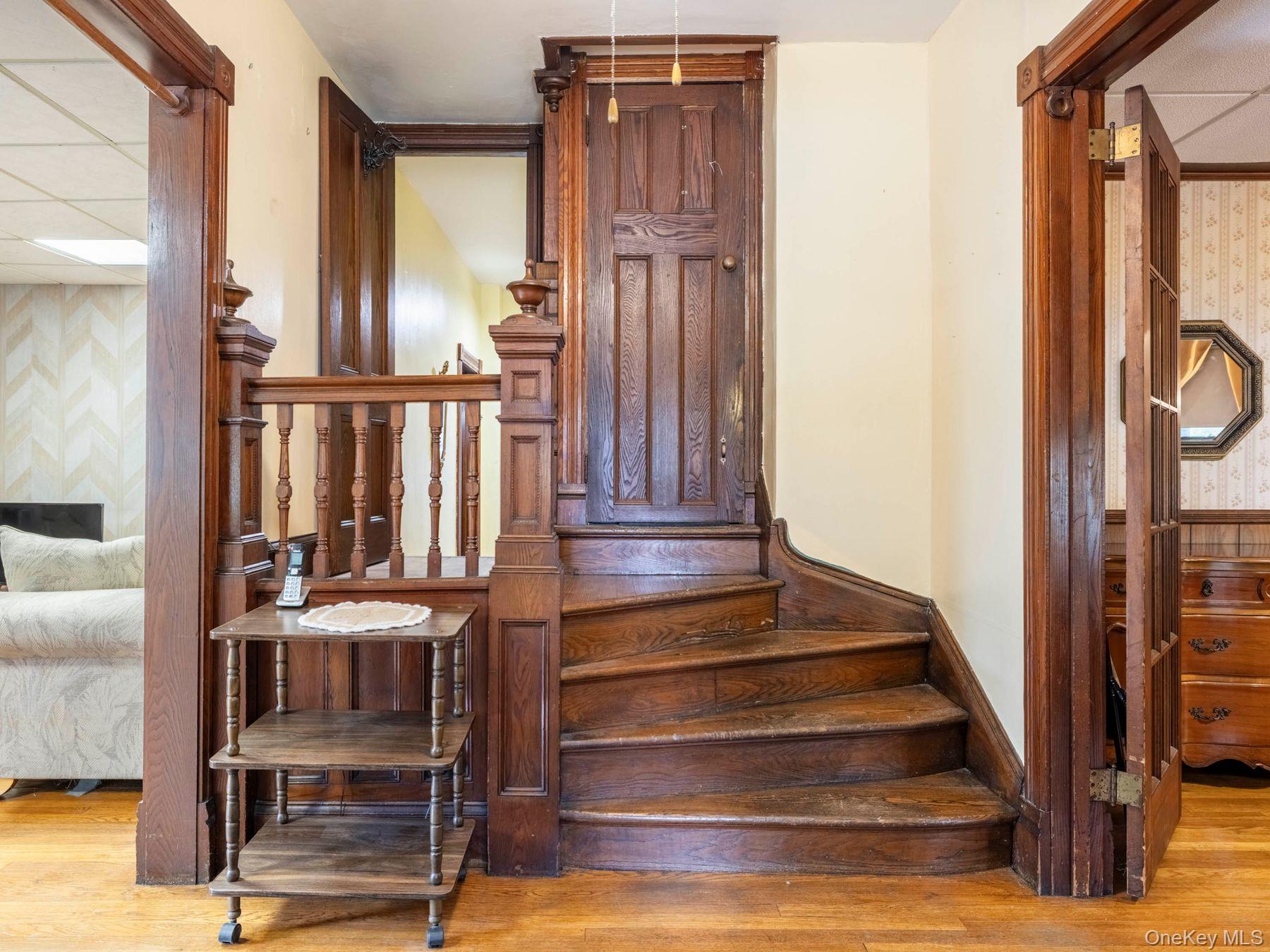 123 Vineyard Avenue, Highland, NY 12528